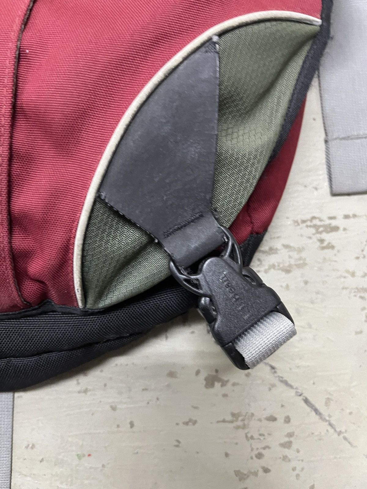 L.L. Bean L.L. Bean Hike Tactical Messenger Crossbody Gorpcore Bag Size ONE SIZE - 4 Thumbnail