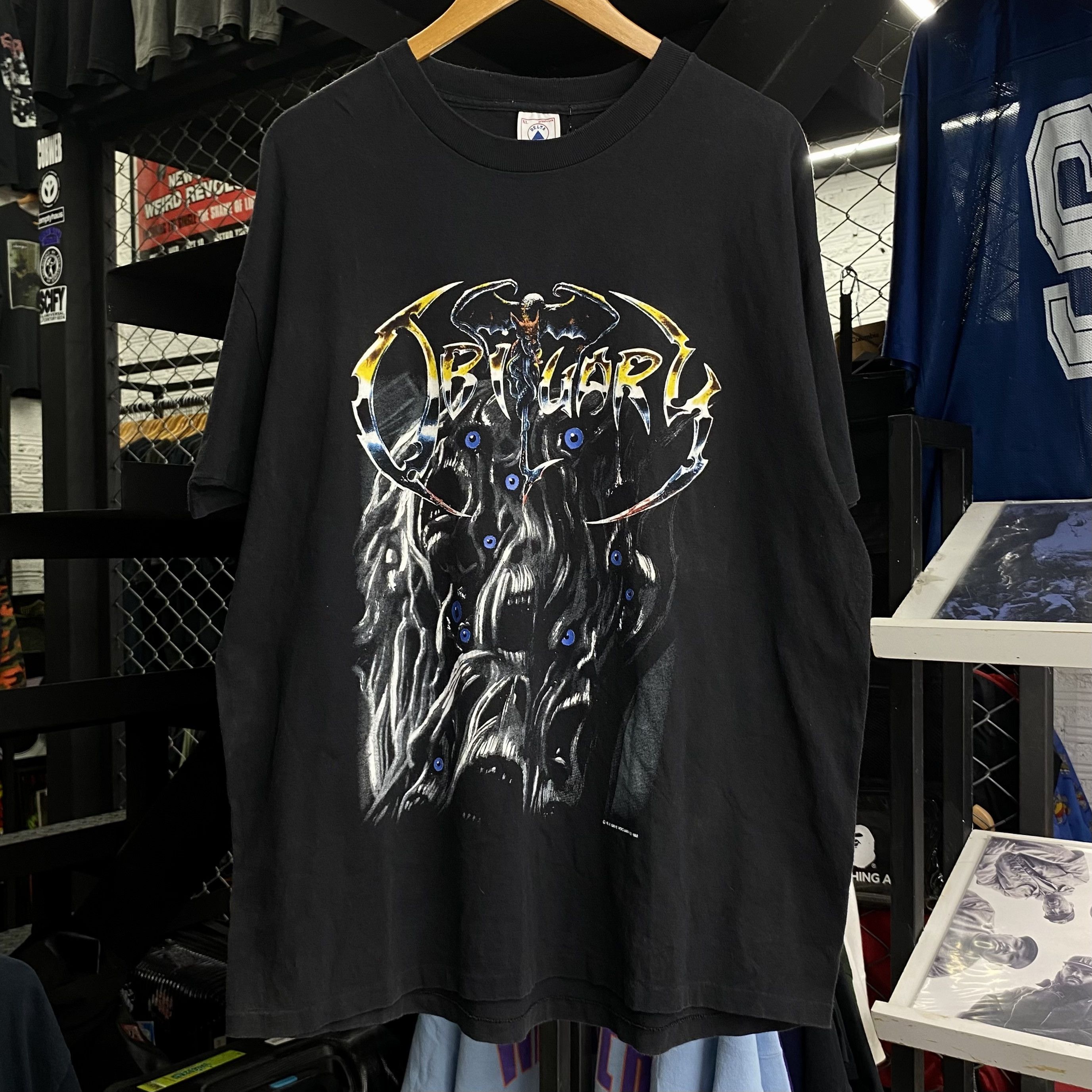 Band Tees OBITUARY Original Vintage 1993 Rare Death Metal Shirt Size US XL / EU 56 / 4 - 1 Thumbnail