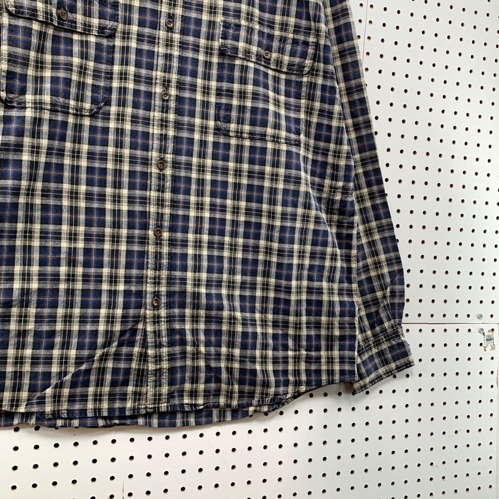 Gap VINTAGE Gap Button-Up Shirt Mens XL Blue Plaid Long Sleeve 100% Cotton Casual Button-Down Pockets Men Size US XL / EU 56 / 4 - 6 Thumbnail