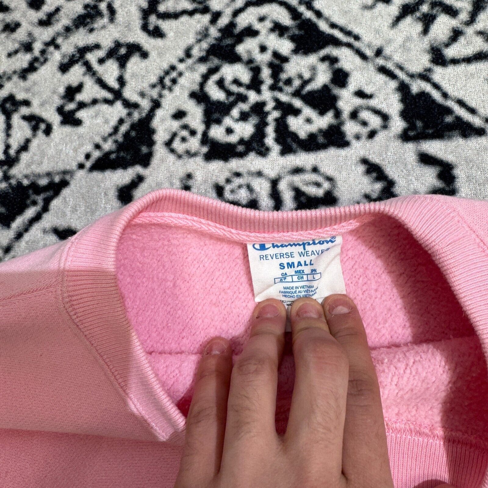Champion × Vintage Champion Pink Cotton Crewneck Size S Cropped USA Weave Fi Size US S / EU 44-46 / 1 - 7 Thumbnail