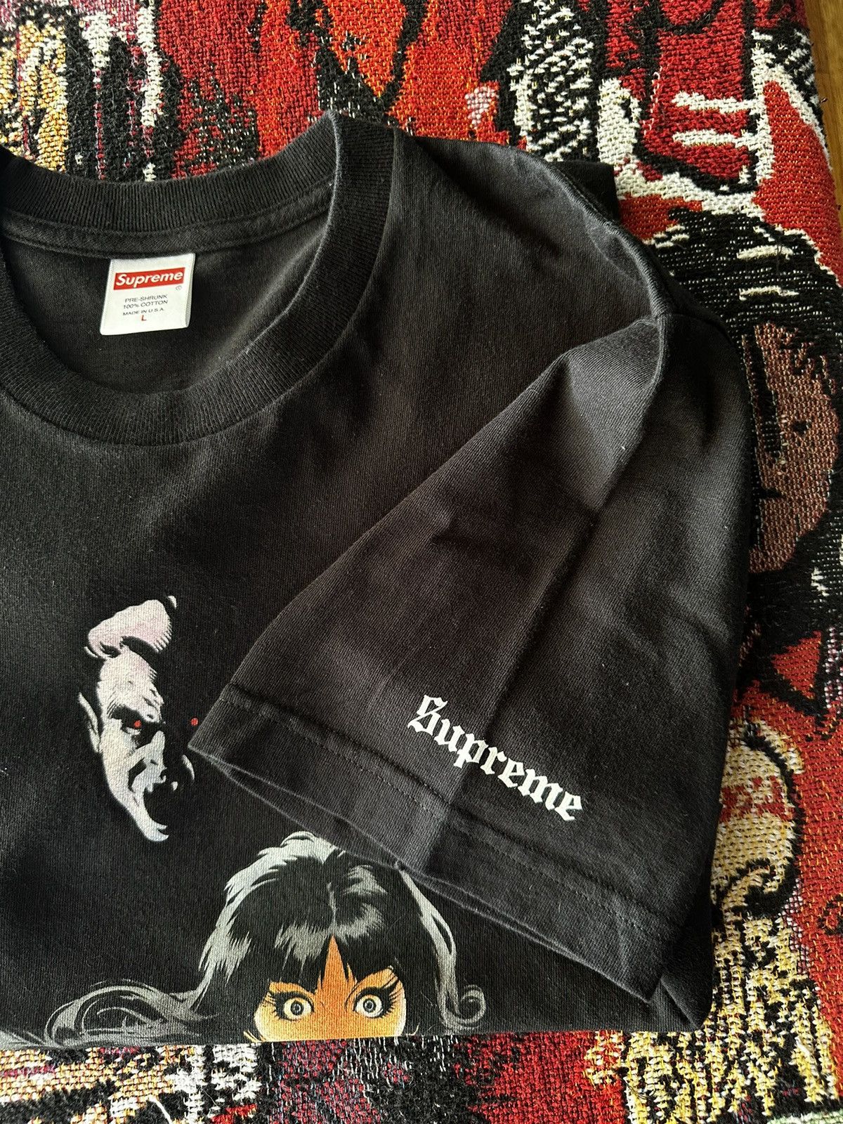 Supreme Supreme - vampirella tee Size US L / EU 52-54 / 3 - 3 Thumbnail