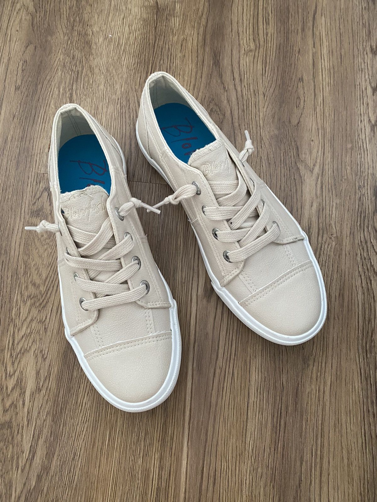 Malibu Sandals BLOW FISH MALIBU CASUALCream Leather Blowfish women’s size 9 Size US 9 / IT 39 - 1 Thumbnail