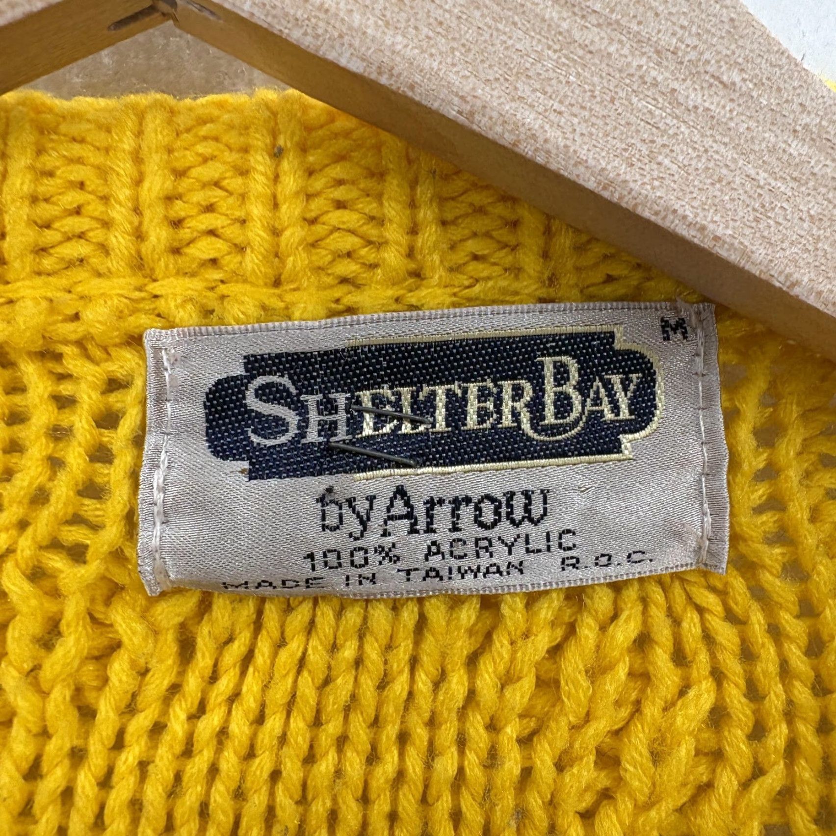 Arrow VINTAGE Shelter Bay by Arrow Sweater Mens Medium Yellow Cable-Knit Crew Neck 90s Fisherman Lightweight Knit Pullover Casual Size US M / EU 48-50 / 2 - 4 Thumbnail