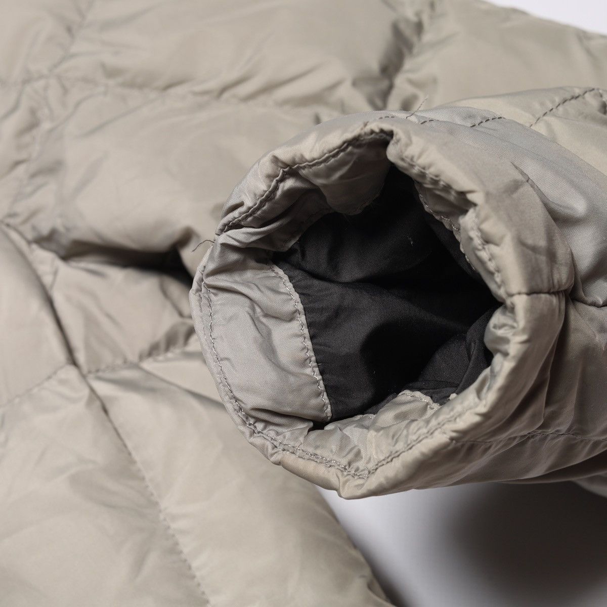 Eleventy Eleventy Goose Down Nylon Jacket Puffer Grey Size M / US 6-8 / IT 42-44 - 17 Thumbnail