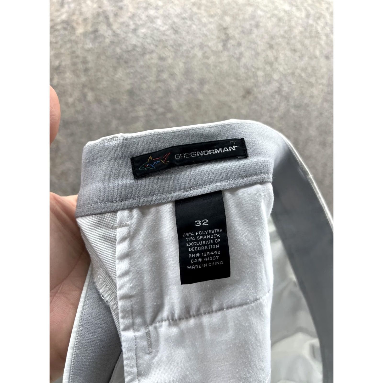 Vintage Greg Norman Shorts Mens 32 Gray Stripe Golf Performance Stretch 10 Inseam Casual Size US 32 / EU 48 - 6 Thumbnail