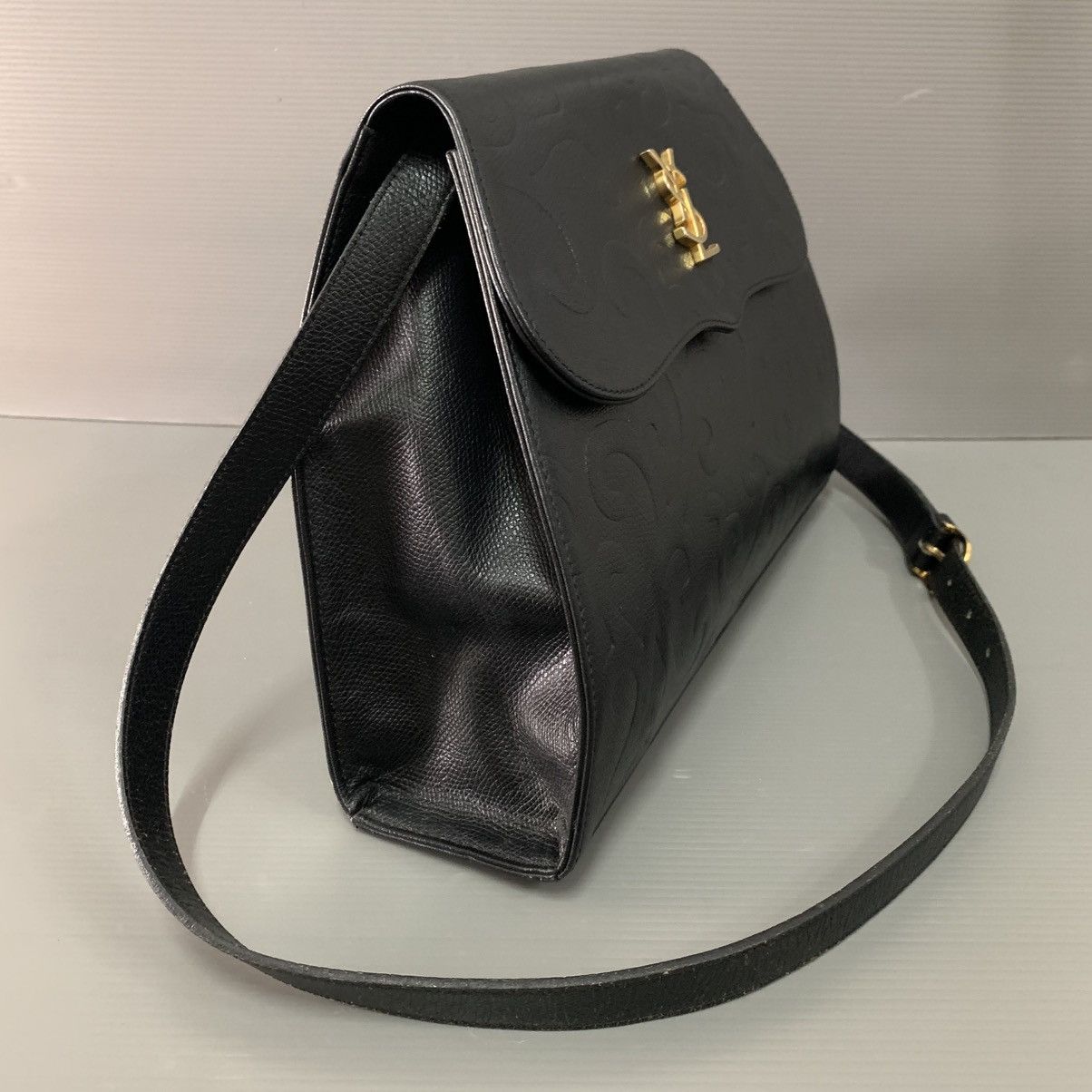 Yves Saint Laurent Saint Laurent 1990-2000s logo-debossed shoulder bag Size ONE SIZE - 4 Thumbnail