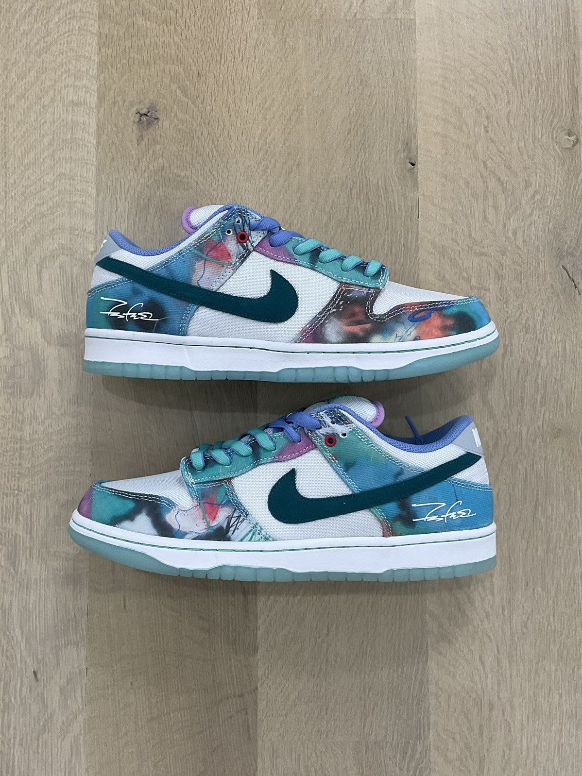 Futura × Nike Nike SB x Futura Laboratories Dunk Low Pro Bleached Aqua Size US 10 / EU 43 - 4 Thumbnail