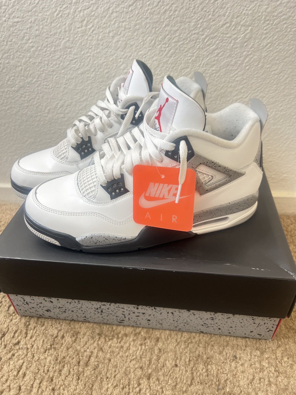 Jordan Brand Jordan 4 “White Cement” Size US 10.5 / EU 43-44 - 1 Thumbnail