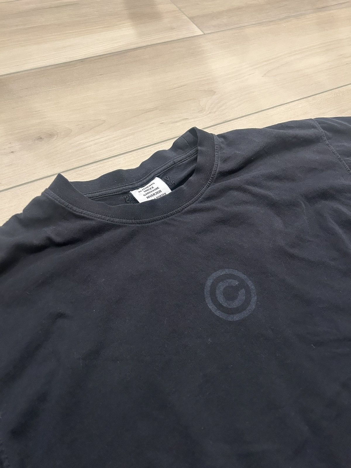 Vetements Vetements copyright tshirt Size US L / EU 52-54 / 3 - 2 Thumbnail