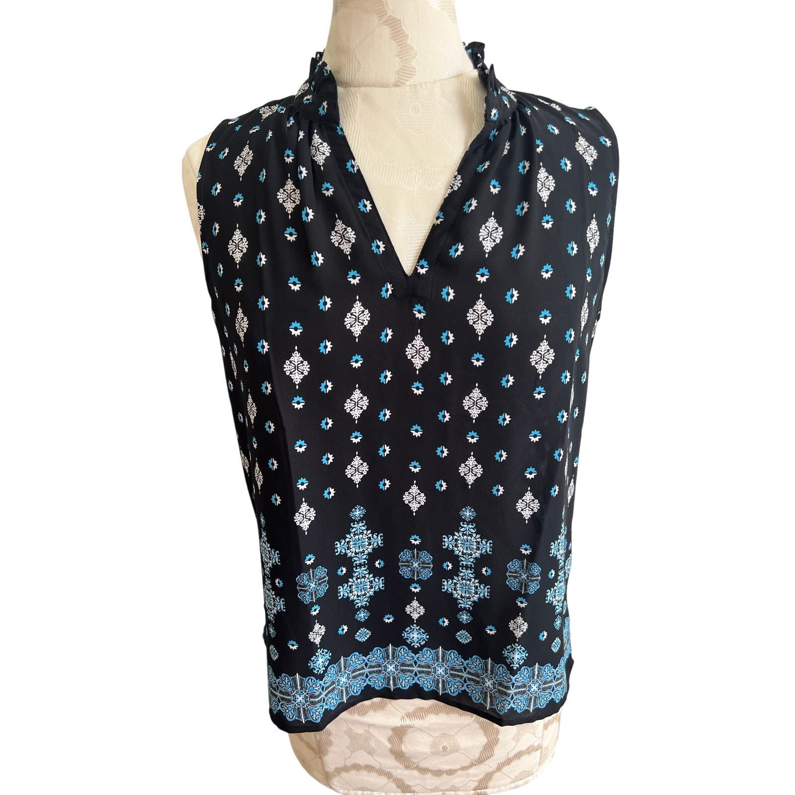 Ann Taylor Ann Taylor Womens Sheer Printed Sleeveless Blouse Petite XS Size XS / US 0-2 / IT 36-38 - 1 Thumbnail