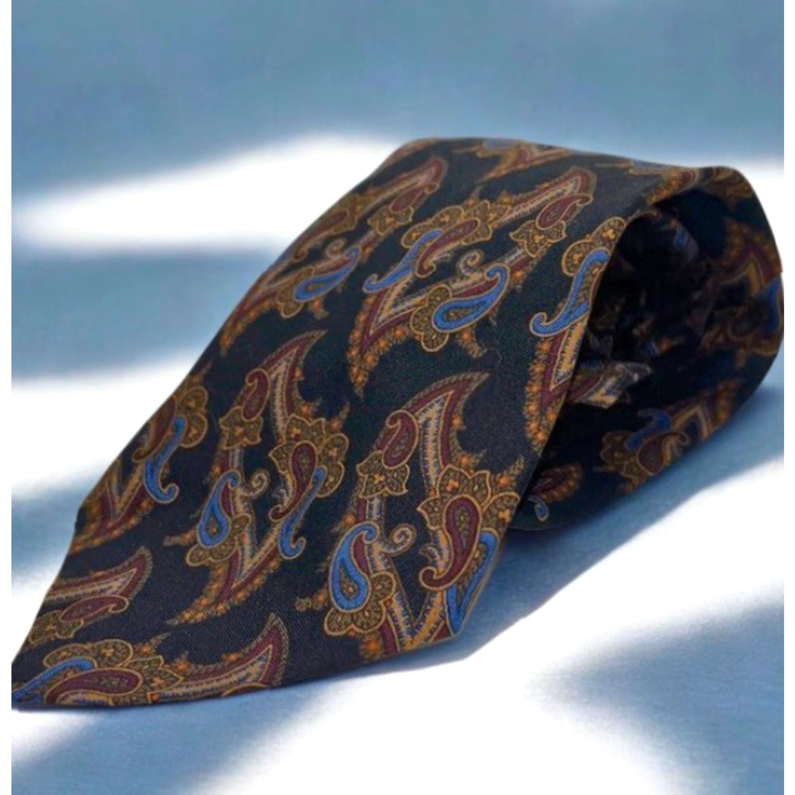 Polo Ralph Lauren VINTAGE Polo Ralph Lauren Paisley Silk Tie Handmade USA Mens Neckwear Indulgent Classic Size US M / EU 48-50 / 2 - 2 Thumbnail