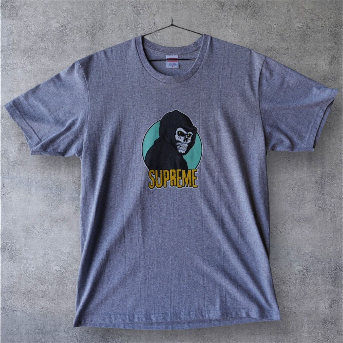 Supreme BRAND NEW SUPREME REAPER TEE (SS23) “HEATHER GREY” SIZE M Size US M / EU 48-50 / 2 - 1 Thumbnail