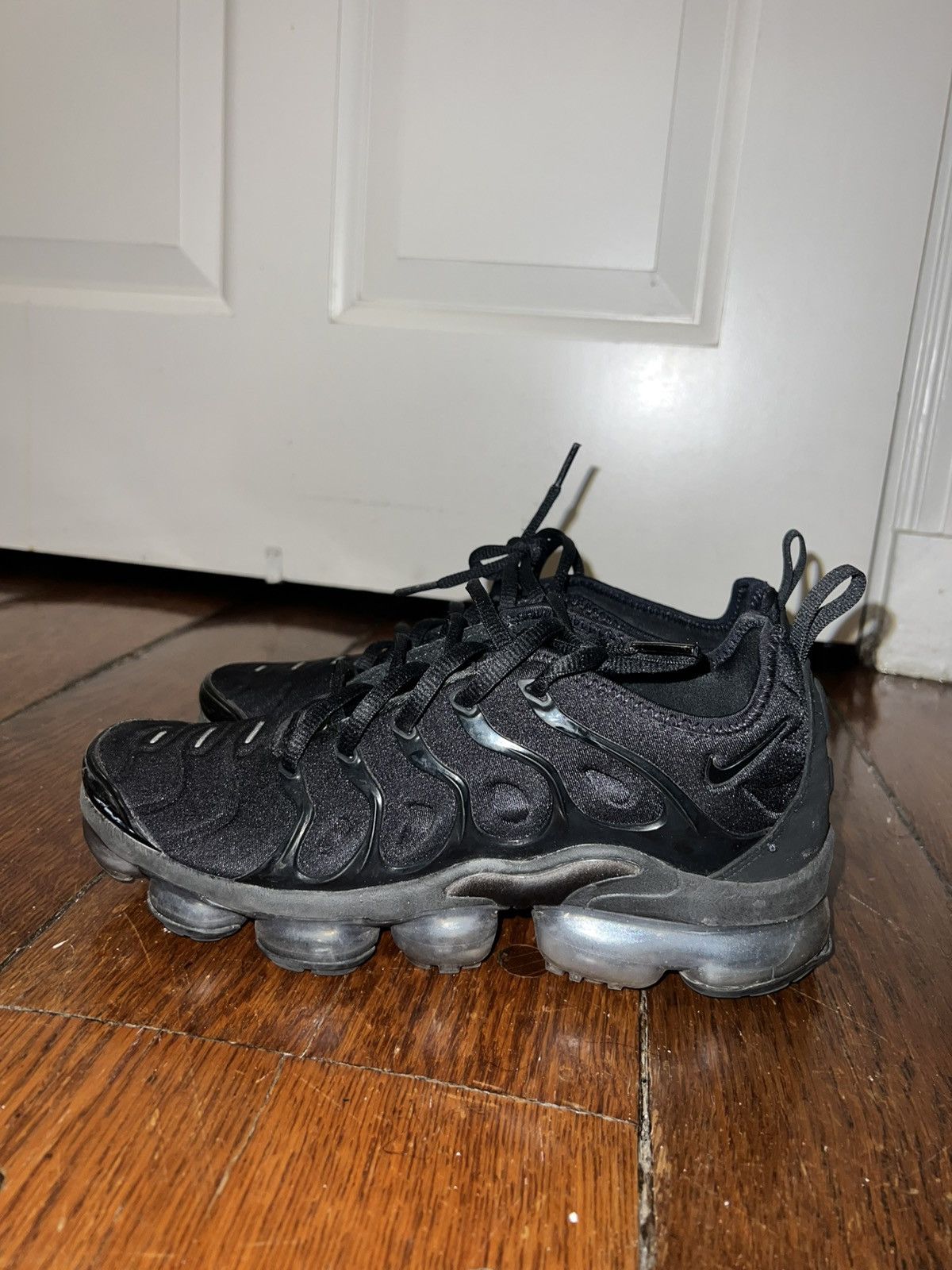 Nike Black Nike Vapormax Plus trainers Size US 8.5 / IT 38.5 - 8 Thumbnail