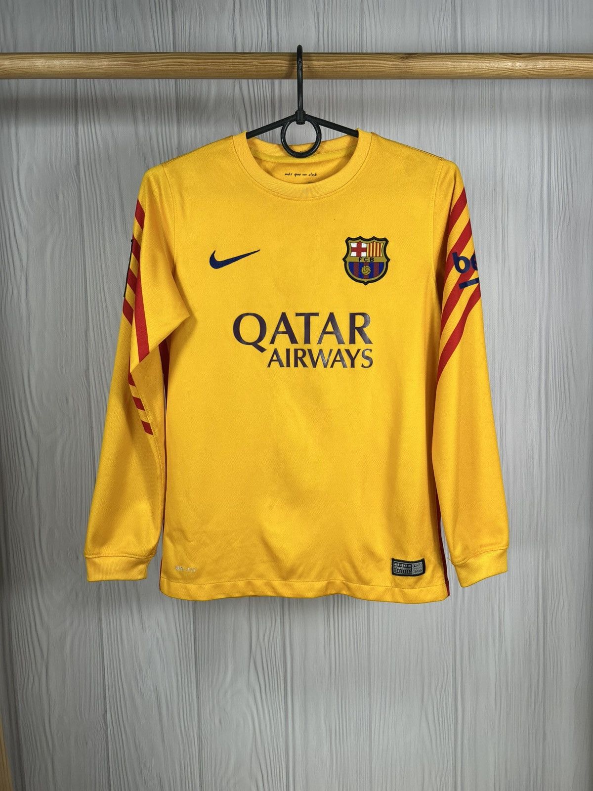 Nike FC Barcelona 2015 Soccer Jersey Longsleeve Size Boys M Size US M / EU 48-50 / 2 - 1 Thumbnail