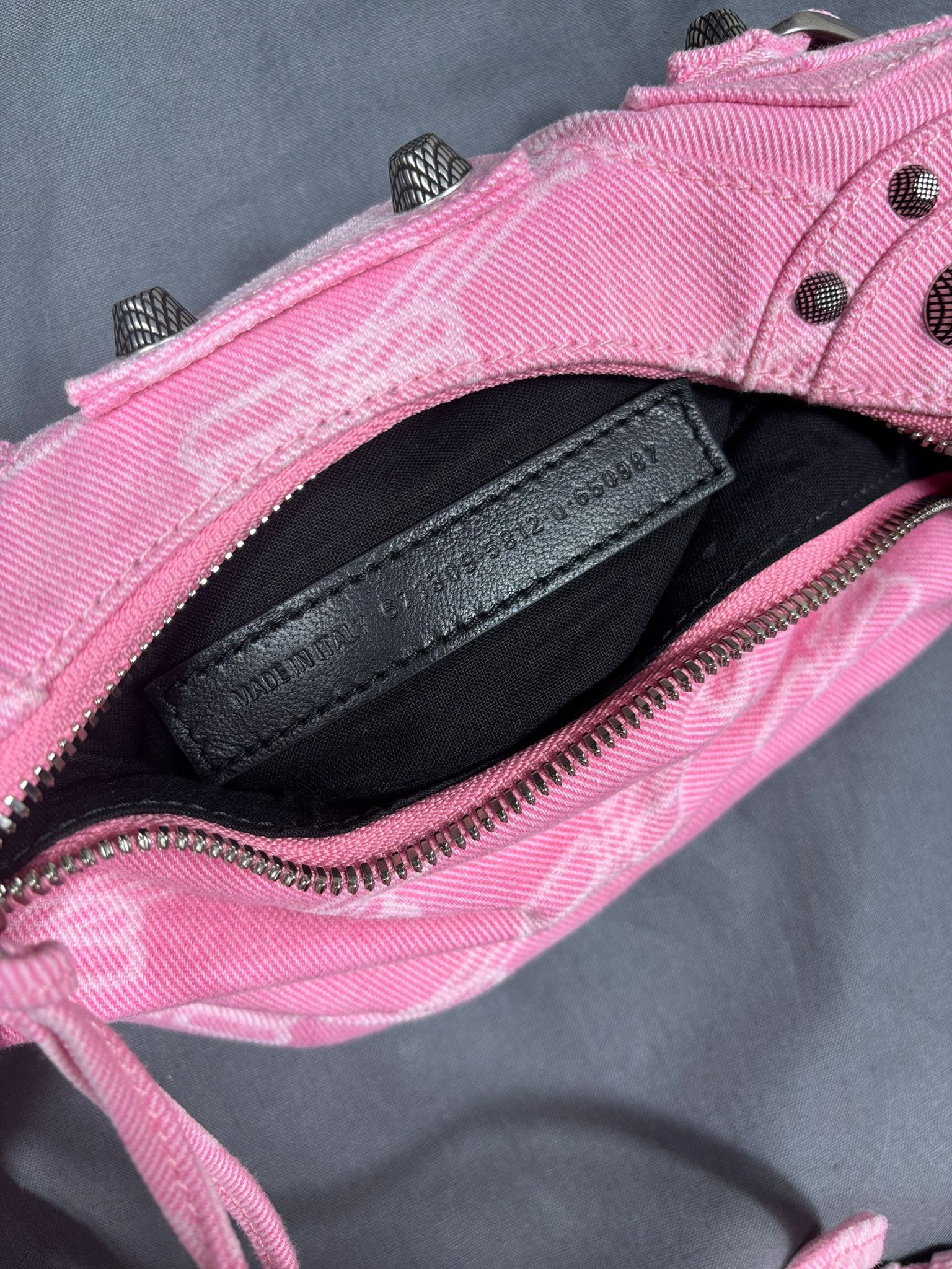 Balenciaga Balenciaga Le Cagole XS Denim Graffiti Pink Heart Mirror Size ONE SIZE - 12 Thumbnail