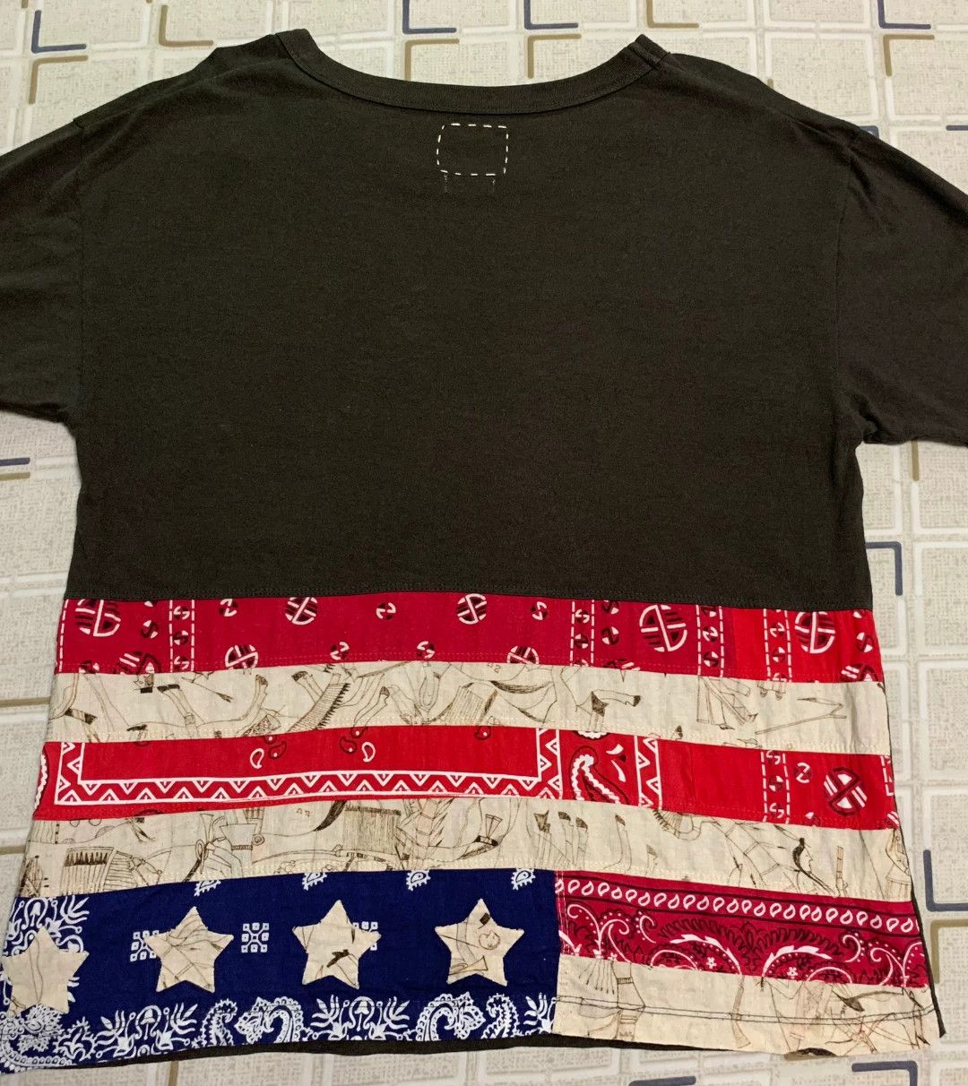 Visvim visvim jumbo teeBlack flag cashew flowervisvim 17aw spot jumbo tee stars Size US S / EU 44-46 / 1 - 1 Thumbnail