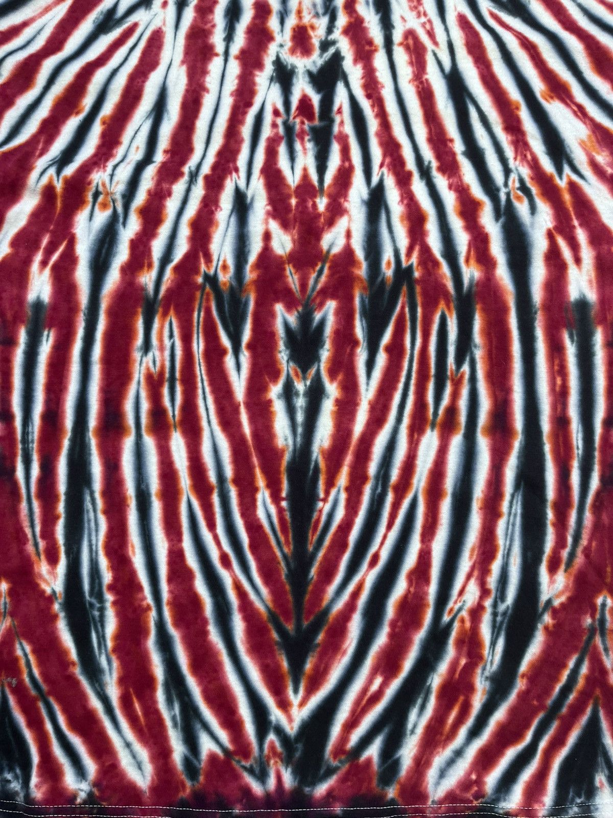 Vintage Vintage Y2K tie dye coloured tee streetwear size XL Size US XL / EU 56 / 4 - 2 Thumbnail