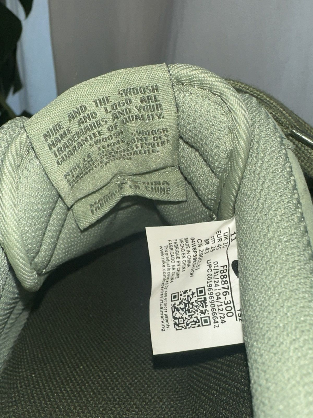 Nike AIR FORCE 1 07 LX Size US 11 / EU 44 - 9 Thumbnail