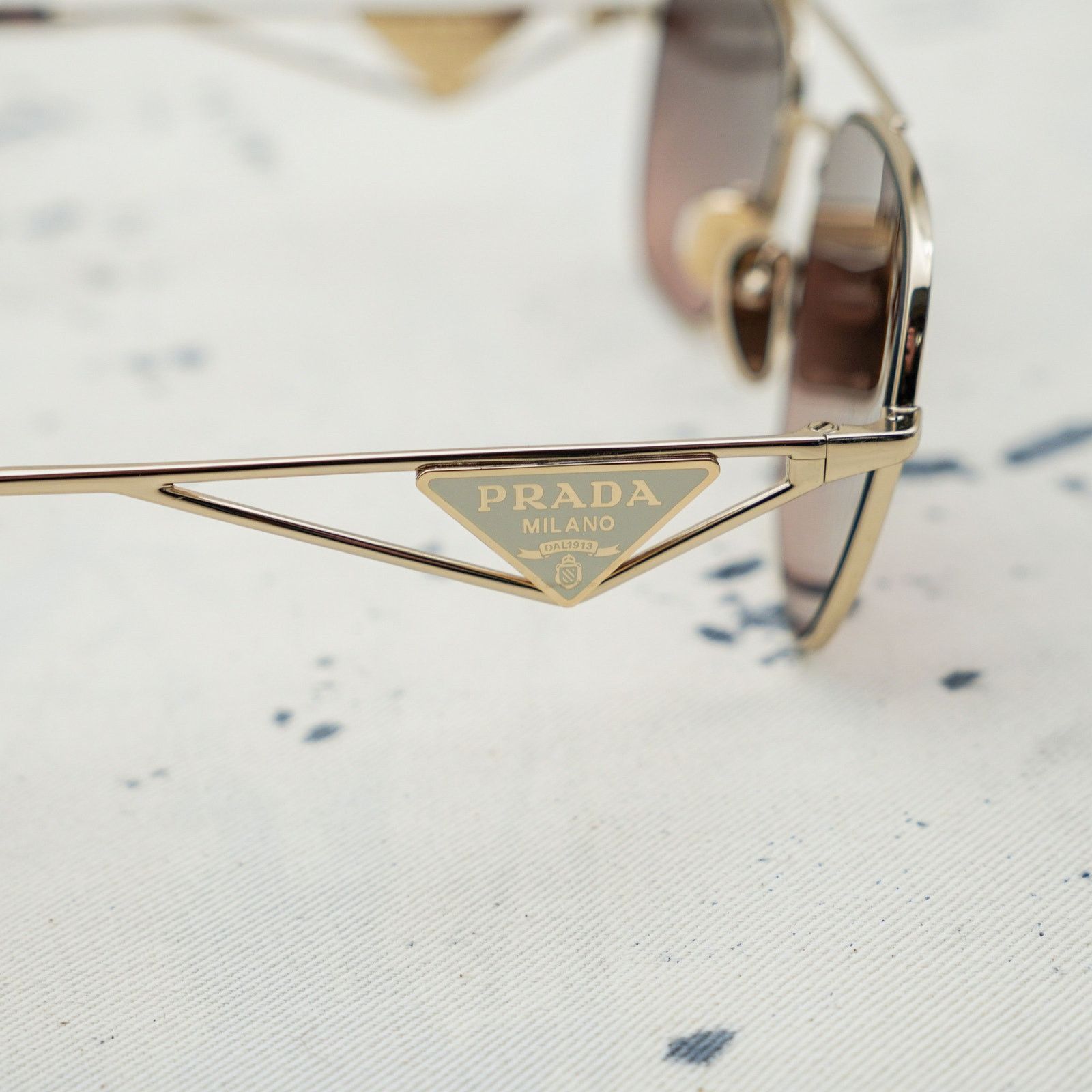 Prada Prada spr a50 gold triangle logo aviator y2k sunglasses Size ONE SIZE - 5 Thumbnail