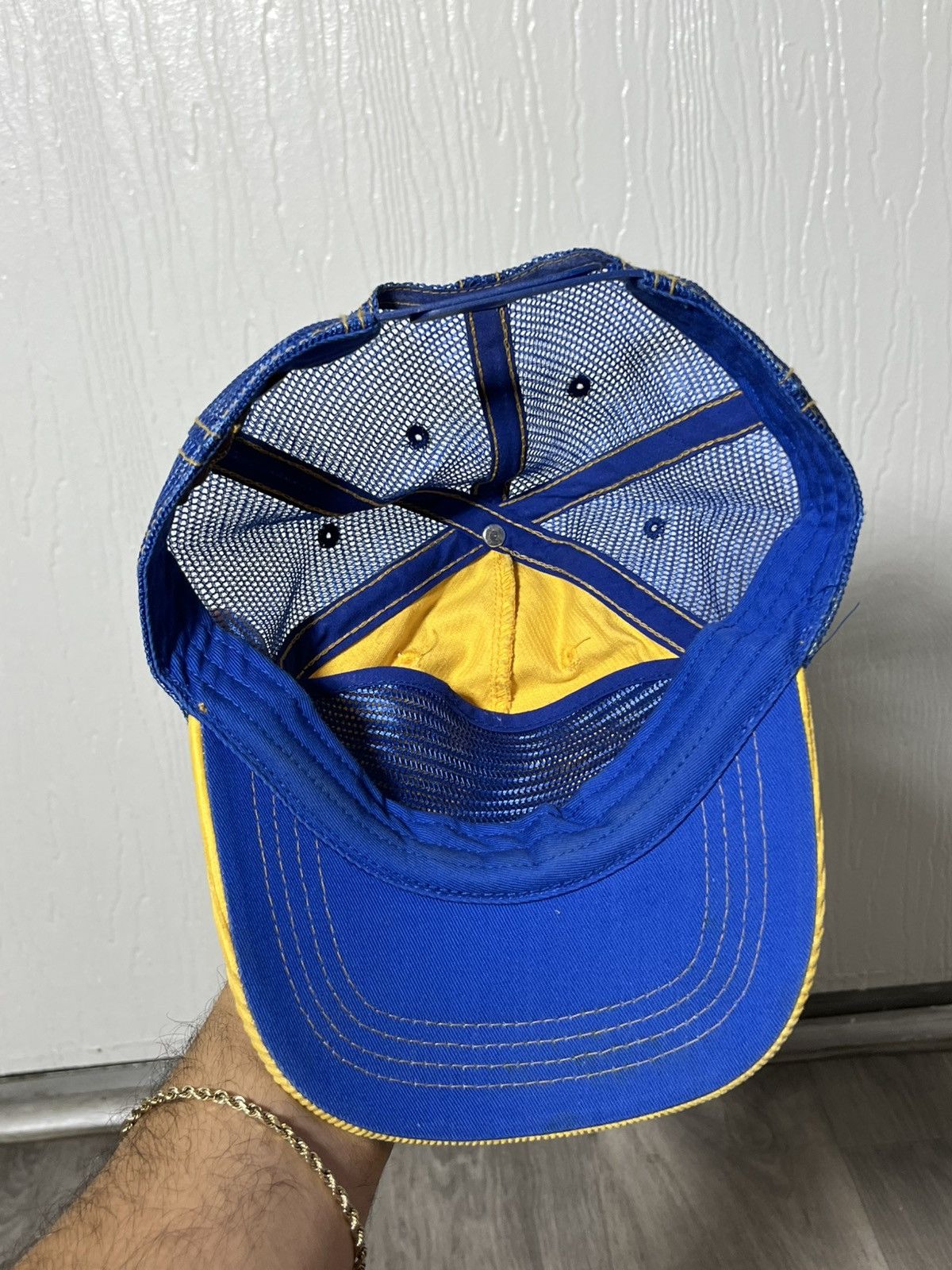 Von Dutch Vintage Y2K Von Dutch Logo Yellow Blue Trucker SnapBack Hat Size ONE SIZE - 5 Thumbnail