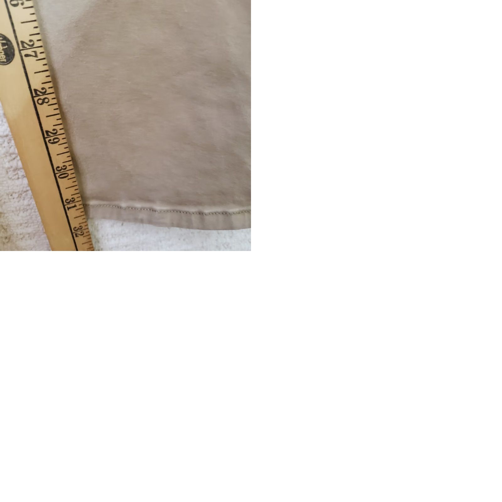 Vintage 34 Heritage Charisma Pants Mens 38x32 Beige Chino 5-Pocket Mid Rise Straight Front Jeans Style Logo Buttons Belt Loops Casual Comfort Vintage No N/A Size US 38 / EU 54 - 10 Thumbnail