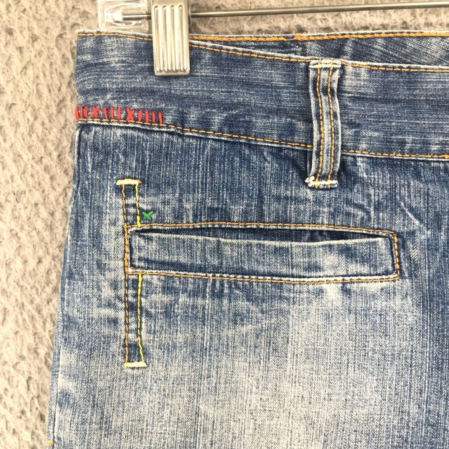 Tommy Hilfiger Tommy Hilfiger Skimmer Shorts Womens 8 Blue Denim Embroidered Zip Casual Slim Fit Shorts Womens Size 30" / US 8 / IT 44 - 4 Thumbnail