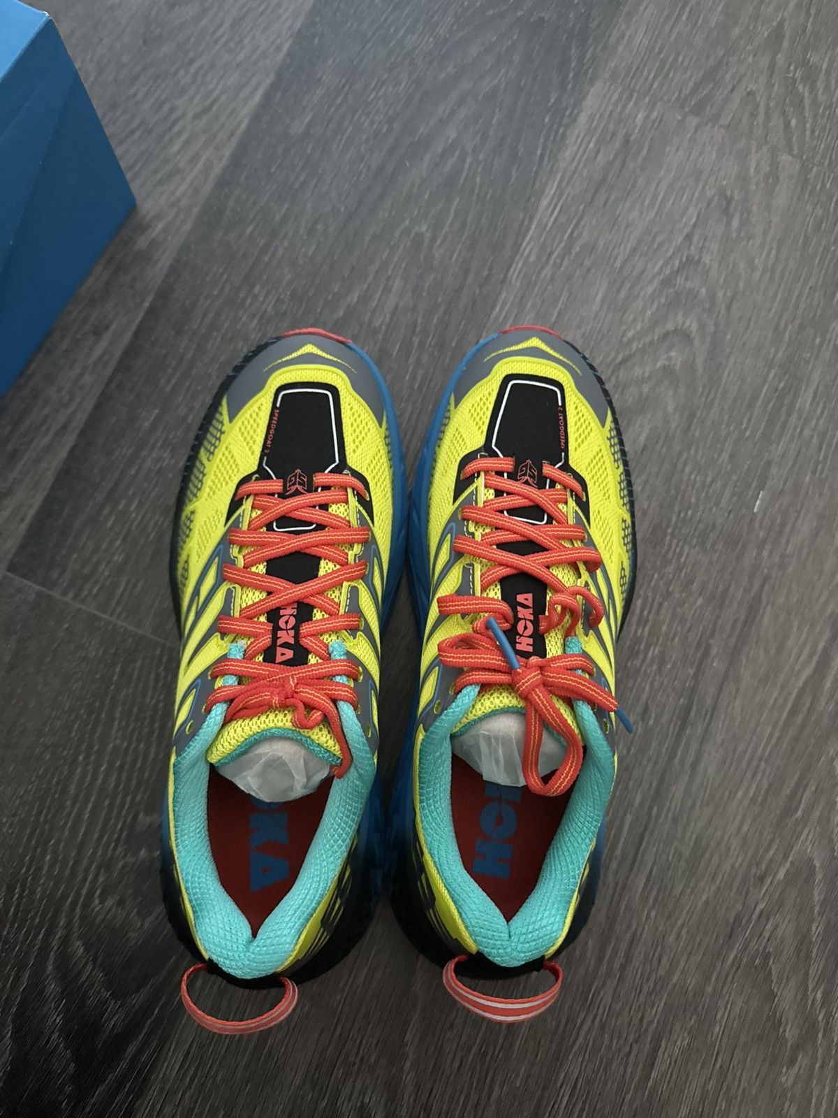 Hoka Hoka One One Speedgoat 2 Size US 7.5 / EU 40-41 - 2 Thumbnail