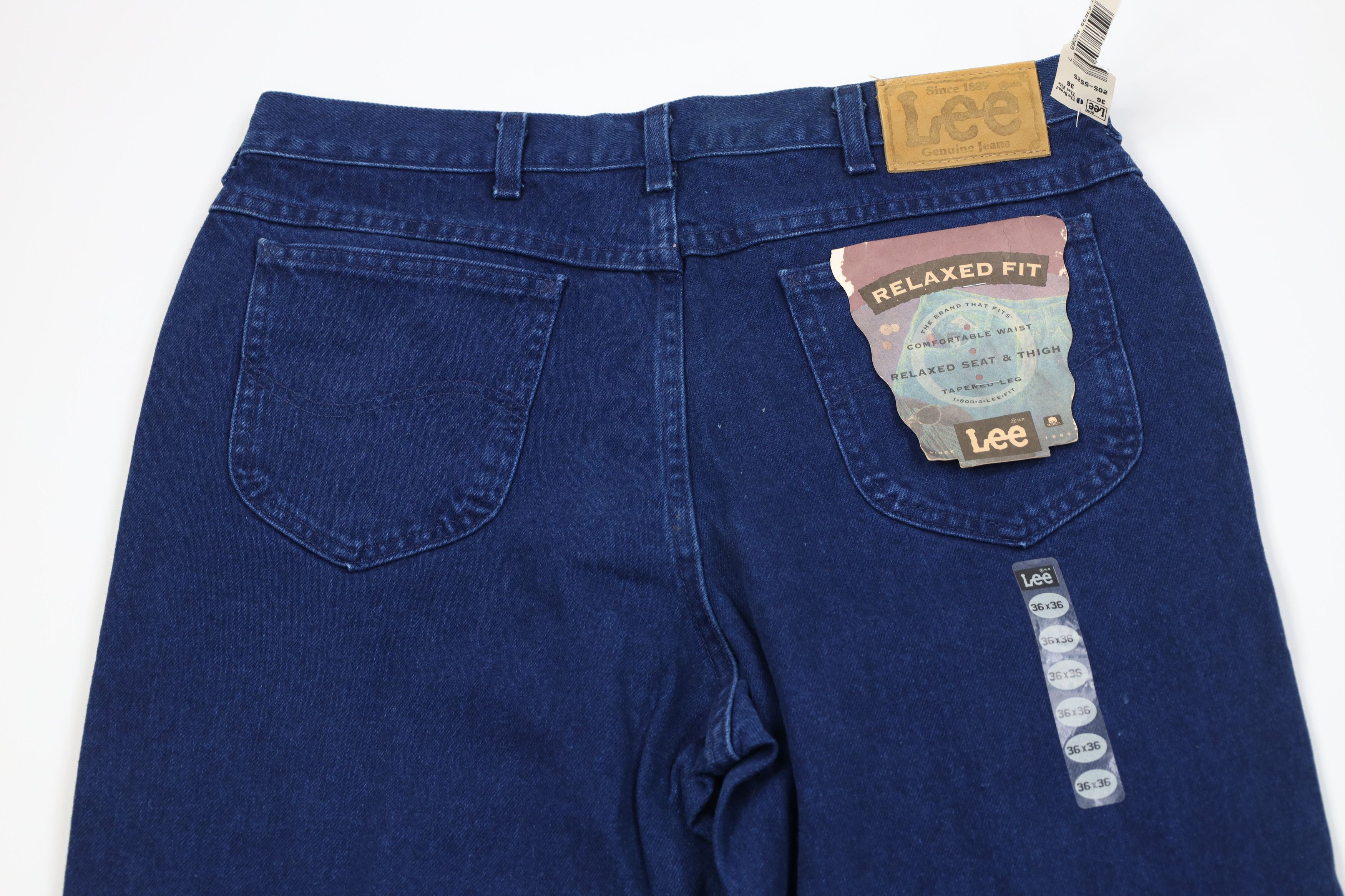 Lee Deadstock Vintage 90s Lee Tapered Leg Denim Jeans Blue USA Size US 36 / EU 52 - 12 Thumbnail