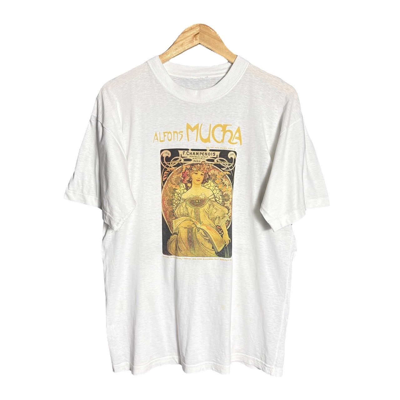 Vintage Vintage 90s Alphonse Mucha Good Artwork Graphic T-Shirt Size US L / EU 52-54 / 3 - 1 Thumbnail