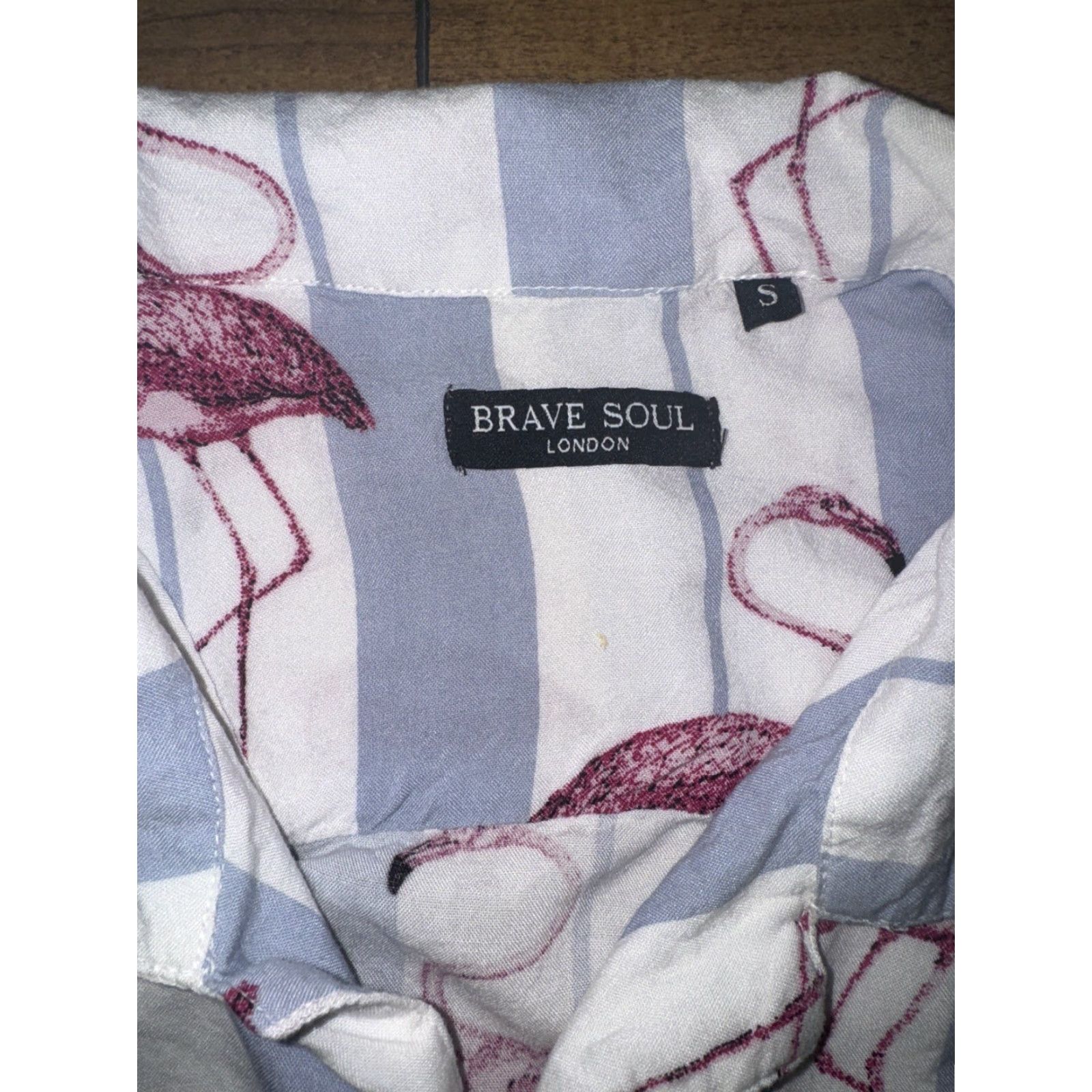 Brave Soul VINTAGE Brave Soul London Camp Shirt Short Sleeve Small Flamingo Print Blue White Pink Shirt Mens S Blue Flamingo Print 90s (if applicable) Size US S / EU 44-46 / 1 - 3 Thumbnail