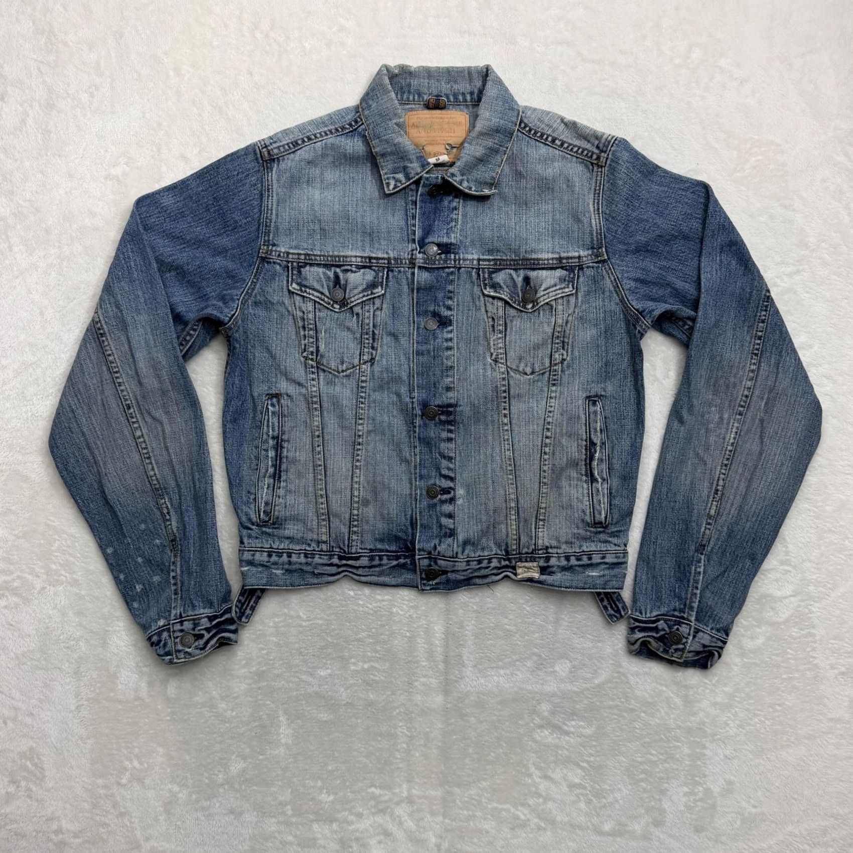 Abercrombie & Fitch Abercrombie & Fitch Jacket Mens Medium Blue Denim Trucker Bomber Distressed Cotton Solid Denim Button Pocket Casual Workwear Size US M / EU 48-50 / 2 - 2 Thumbnail