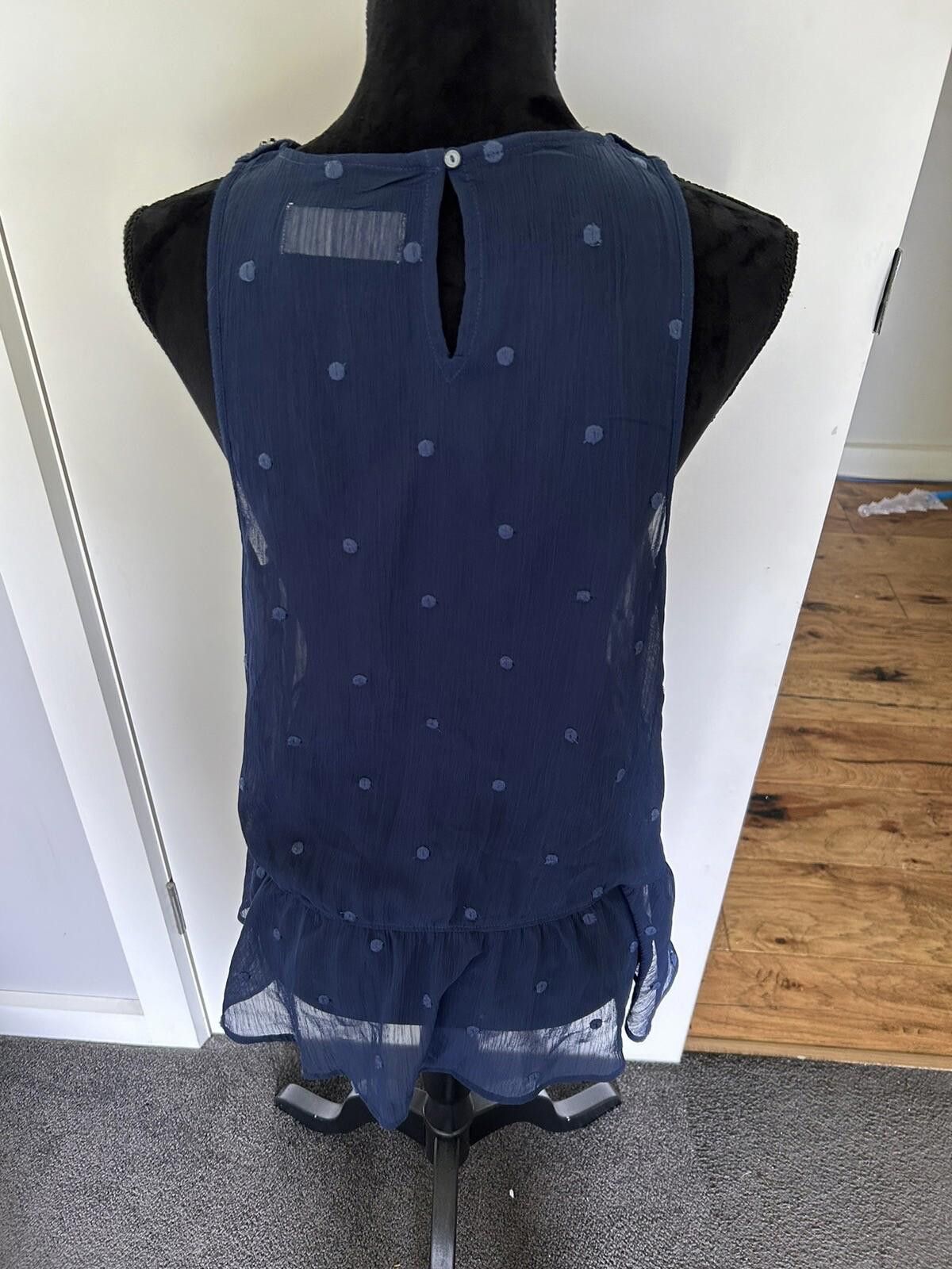 Abercrombie & Fitch Abercrombie and Fitch Beaded Singlet Top Blue - Size M (001) Size M / US 6-8 / IT 42-44 - 9 Thumbnail