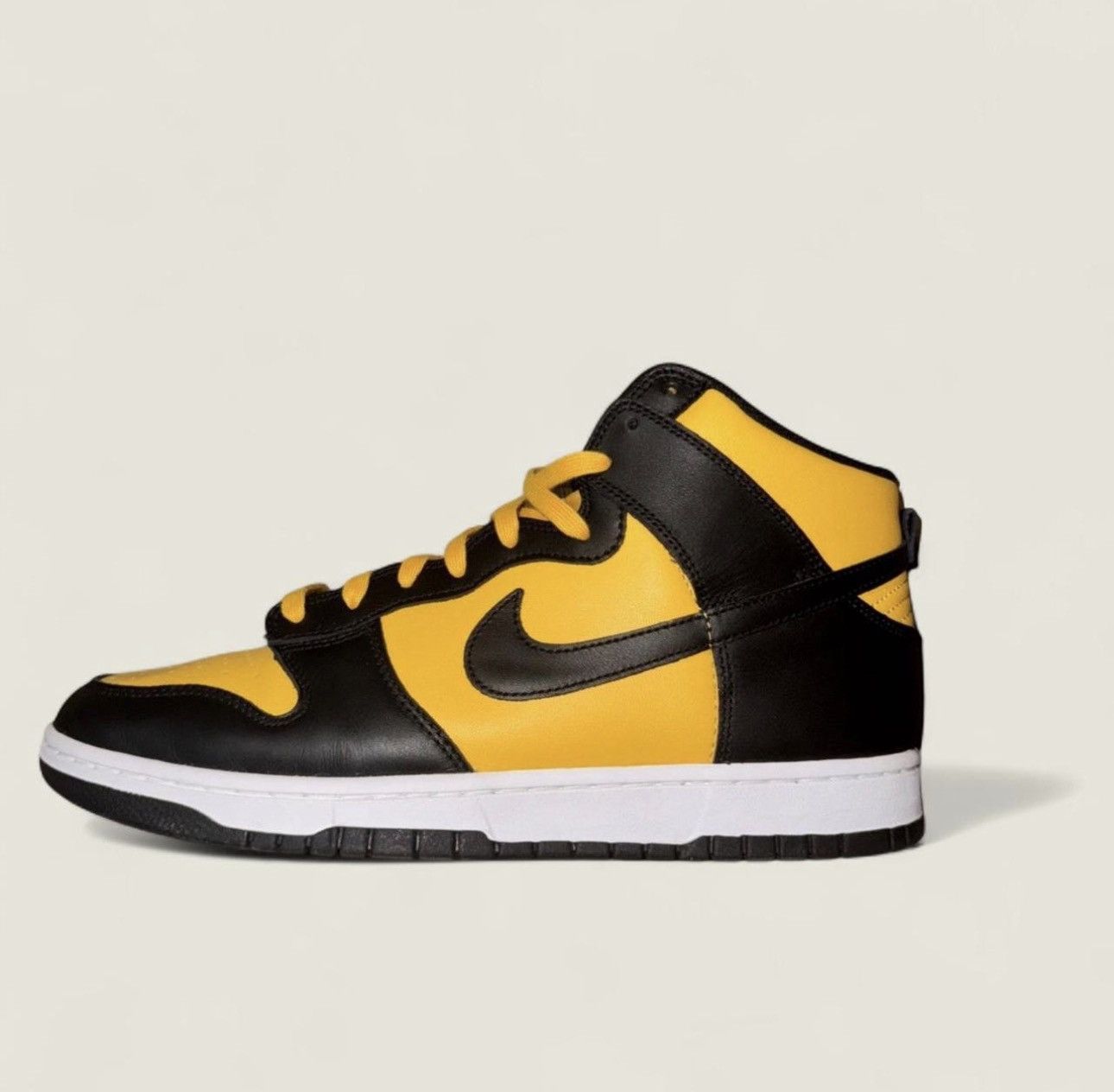 Nike “Wu-Tang colorway” Nike Dunk High Black Varsity Maize Sz. 12 Size US 12 / EU 45 - 8 Thumbnail