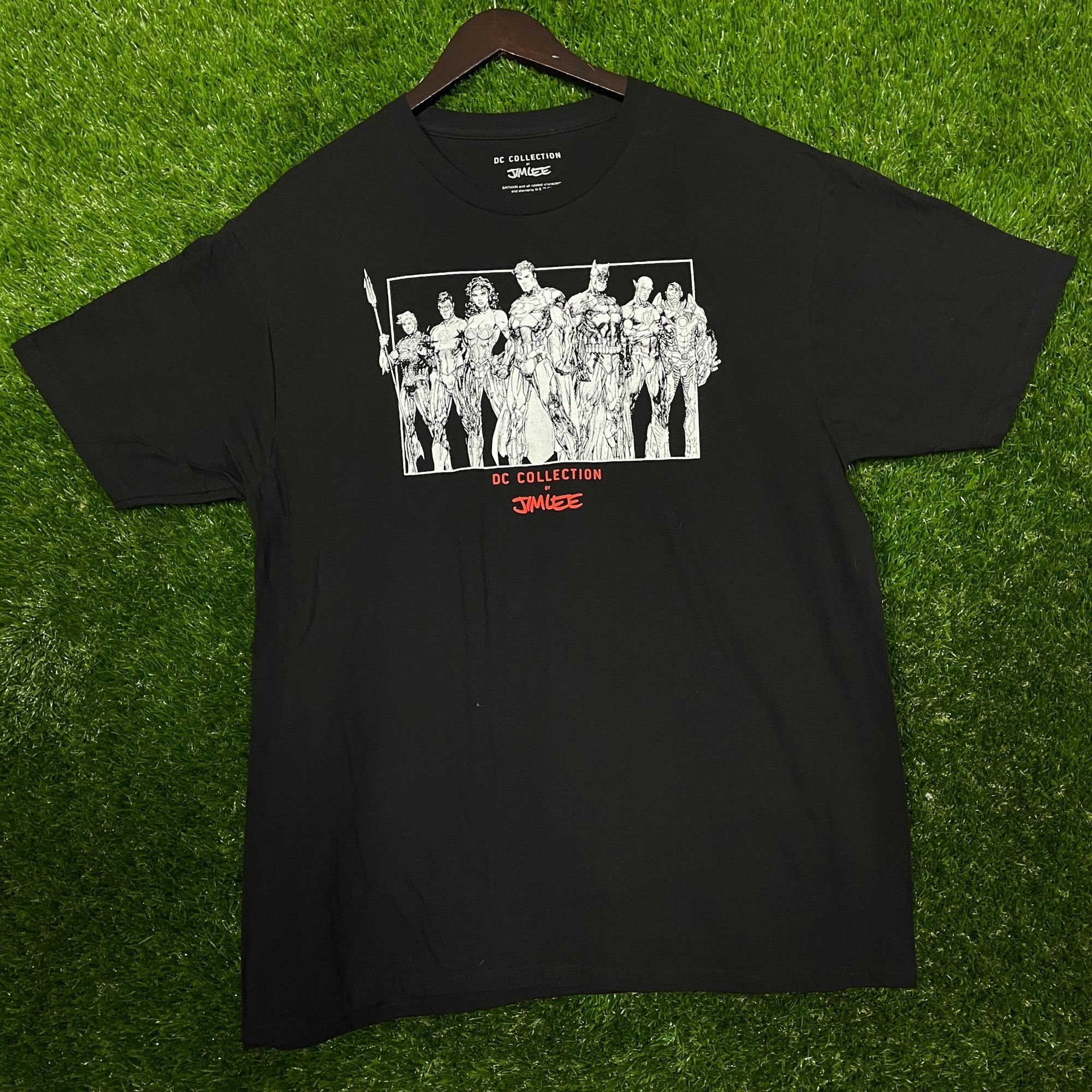 DC Comics DC Collection by Jim Lee Comic Graphic T-shirt size XL Size US XL / EU 56 / 4 - 4 Thumbnail