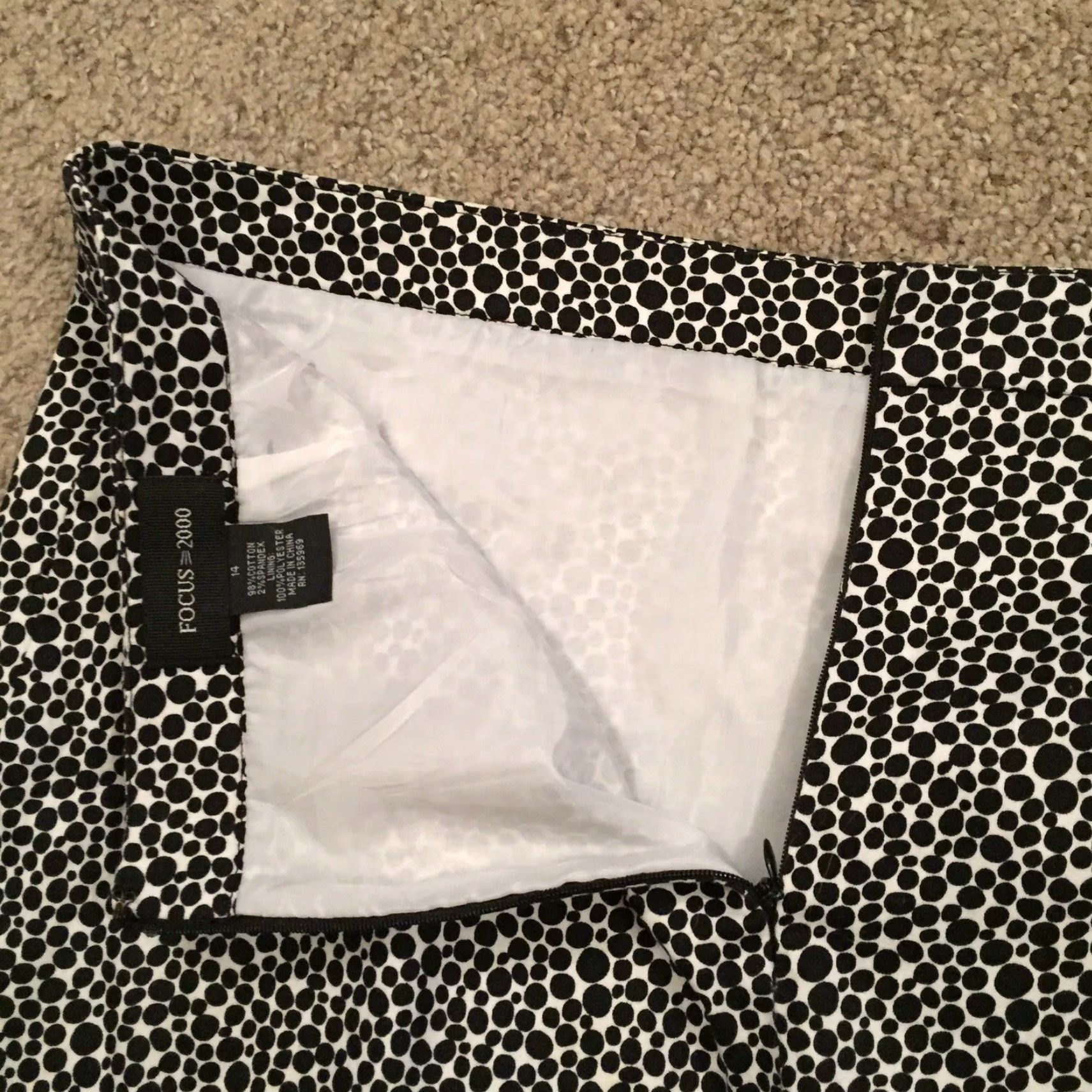 Vintage Focus Skirt Knee Length Black Polka Dot 14 Lined Slit Pencil Women Medium Size 36" / US 14 / IT 50 - 7 Thumbnail