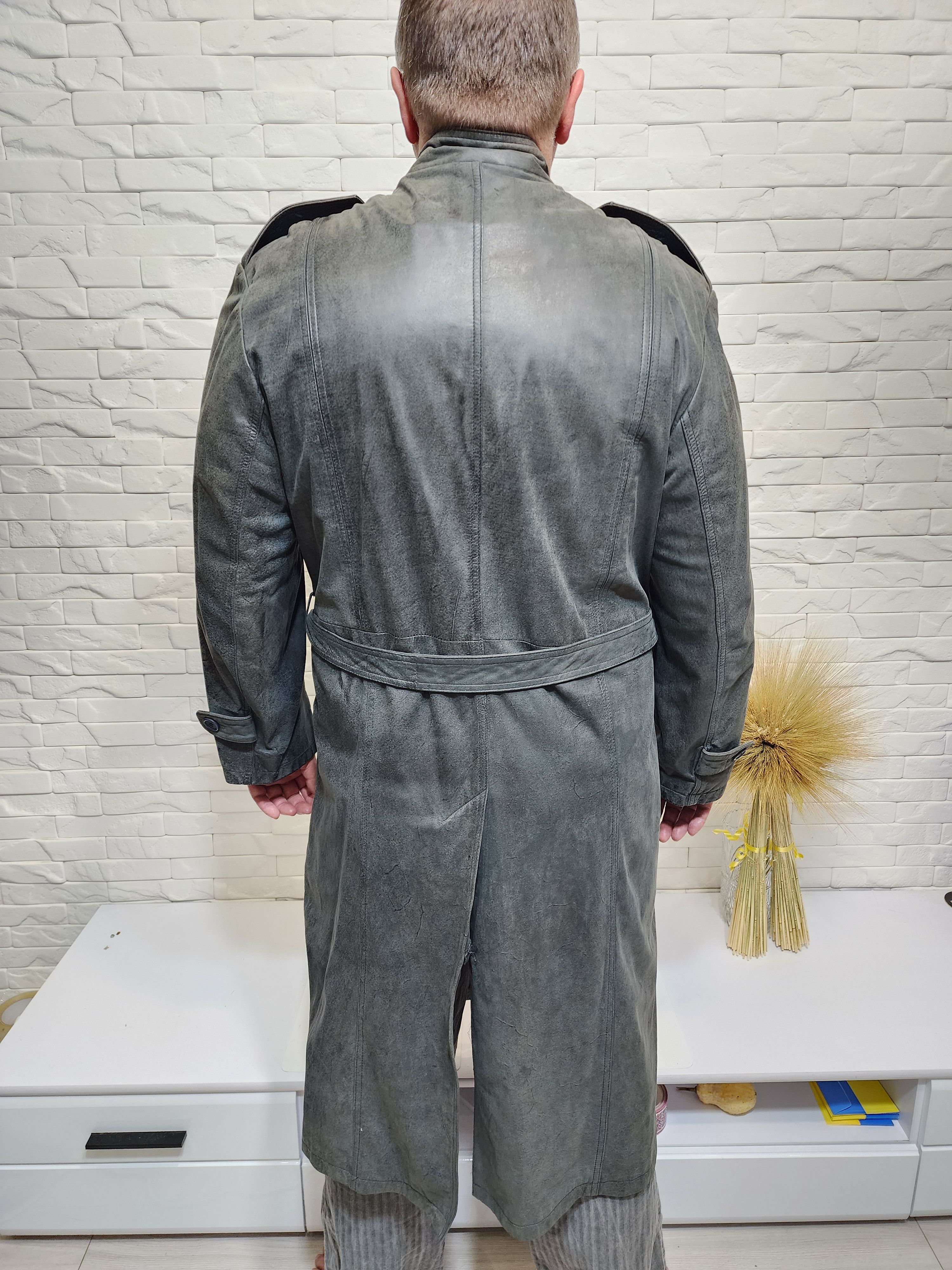 Genuine Leather Gray Genuine Leather Men's Coat with Belt Size US L / EU 52-54 / 3 - 5 Thumbnail