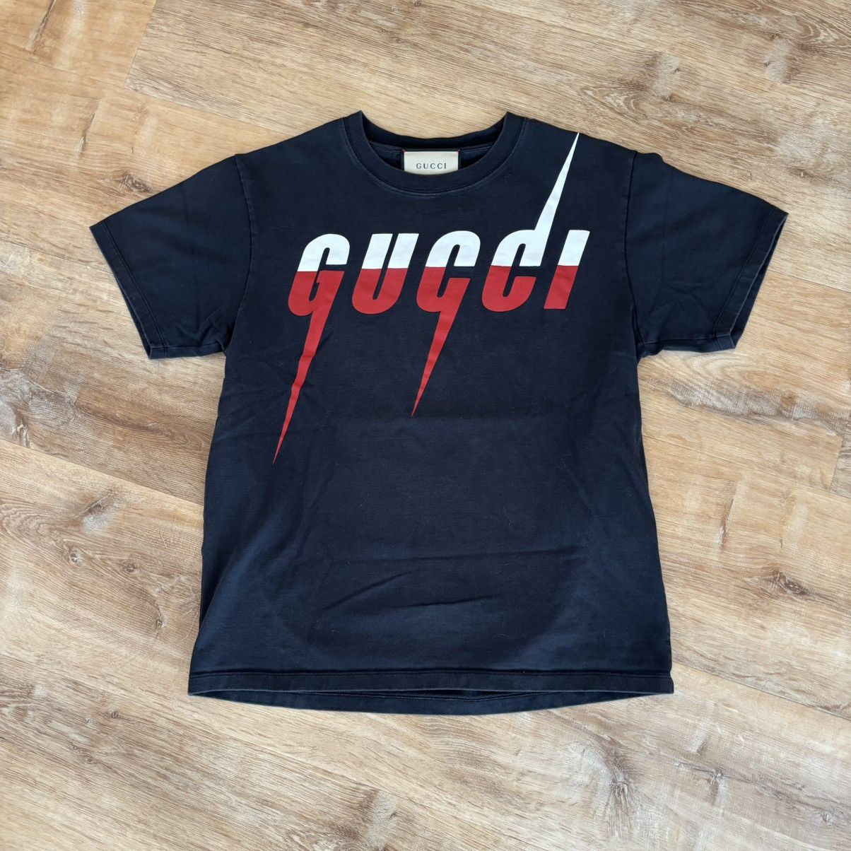 Gucci Blade Logo Tee Shirt Size XS