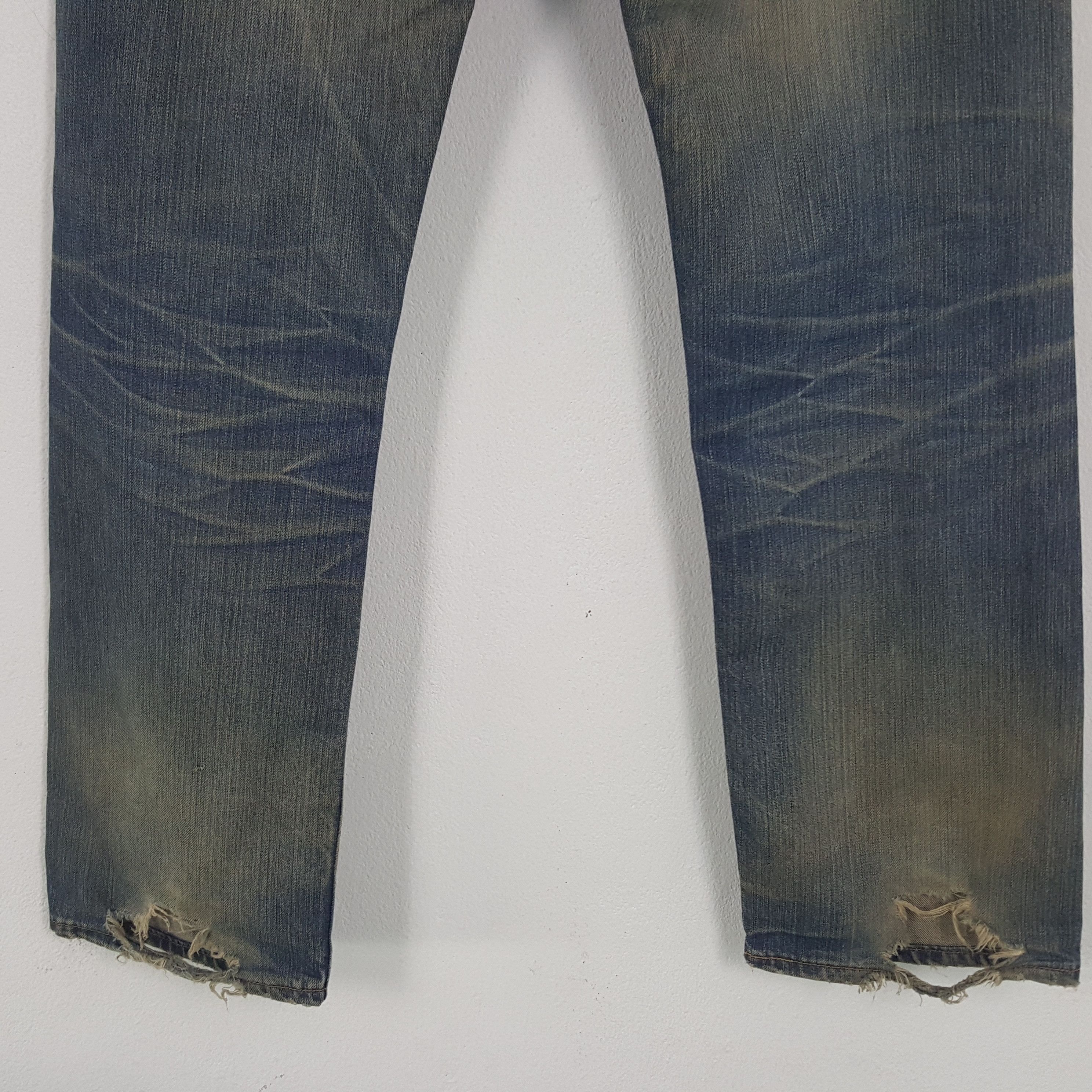 Levi's × Vintage Vintage Levi's 501 American Distressed Grunge Denim Jeans Size US 31 - 6 Thumbnail
