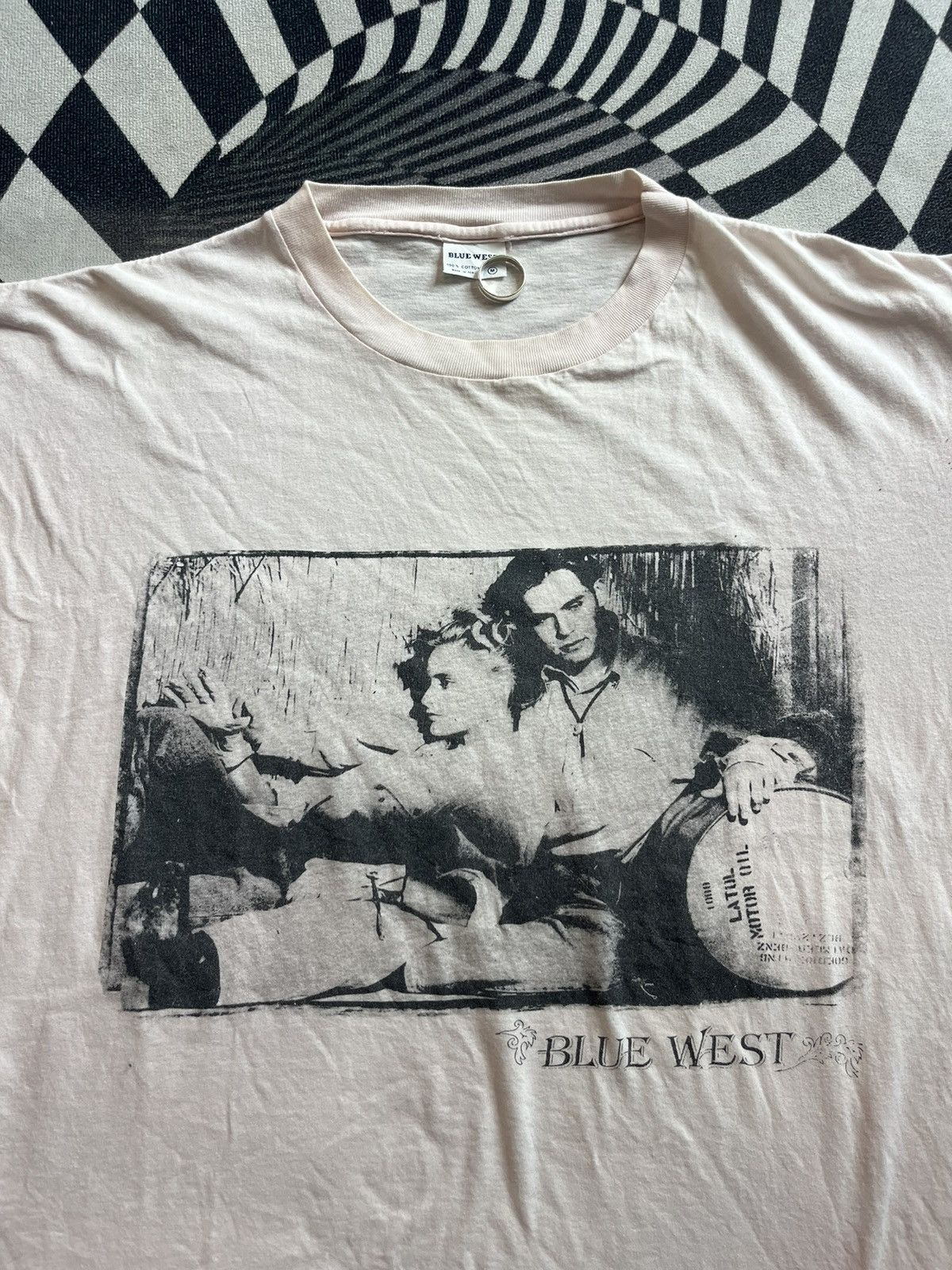 Arts & Science Vintage BLUE WEST Photo Collection 90’s Brand Tshirt Size US M / EU 48-50 / 2 - 5 Thumbnail