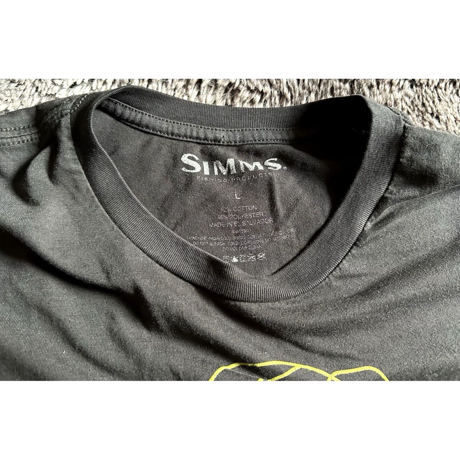 Vintage Simms Short Sleeve Crew Neck T-Shirt Men Large Cotton Blend Yellowstone River Black Graphic Print outdoor Mens Size US L / EU 52-54 / 3 - 5 Thumbnail
