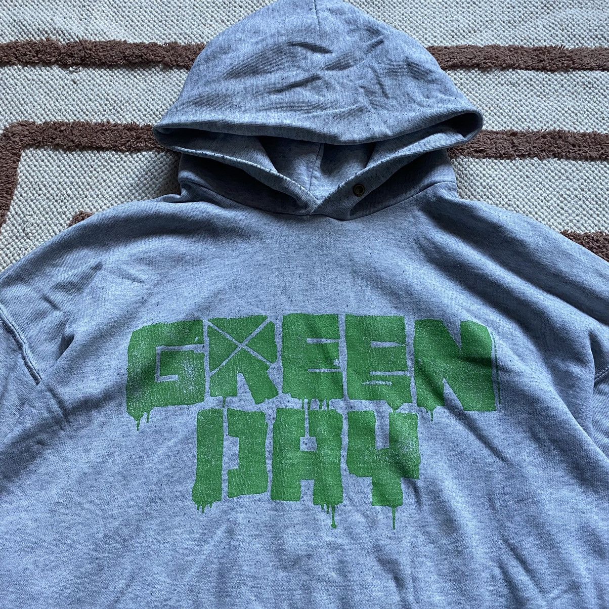 Band Tees GREEN DAY Y2K BIG GREEN LOGO BOXY HOODIE Size US XL / EU 56 / 4 - 2 Thumbnail