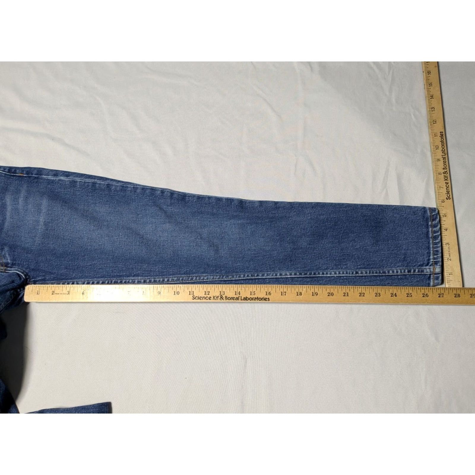 RE/DONE RE/DONE Originals Ankle Jeans Button Fly Blue Stretch - Size 26 MADE USA EUC Womens Jeans, 26 Inseam 27in Mid Rise Size 26" / US 2 / IT 38 - 7 Thumbnail