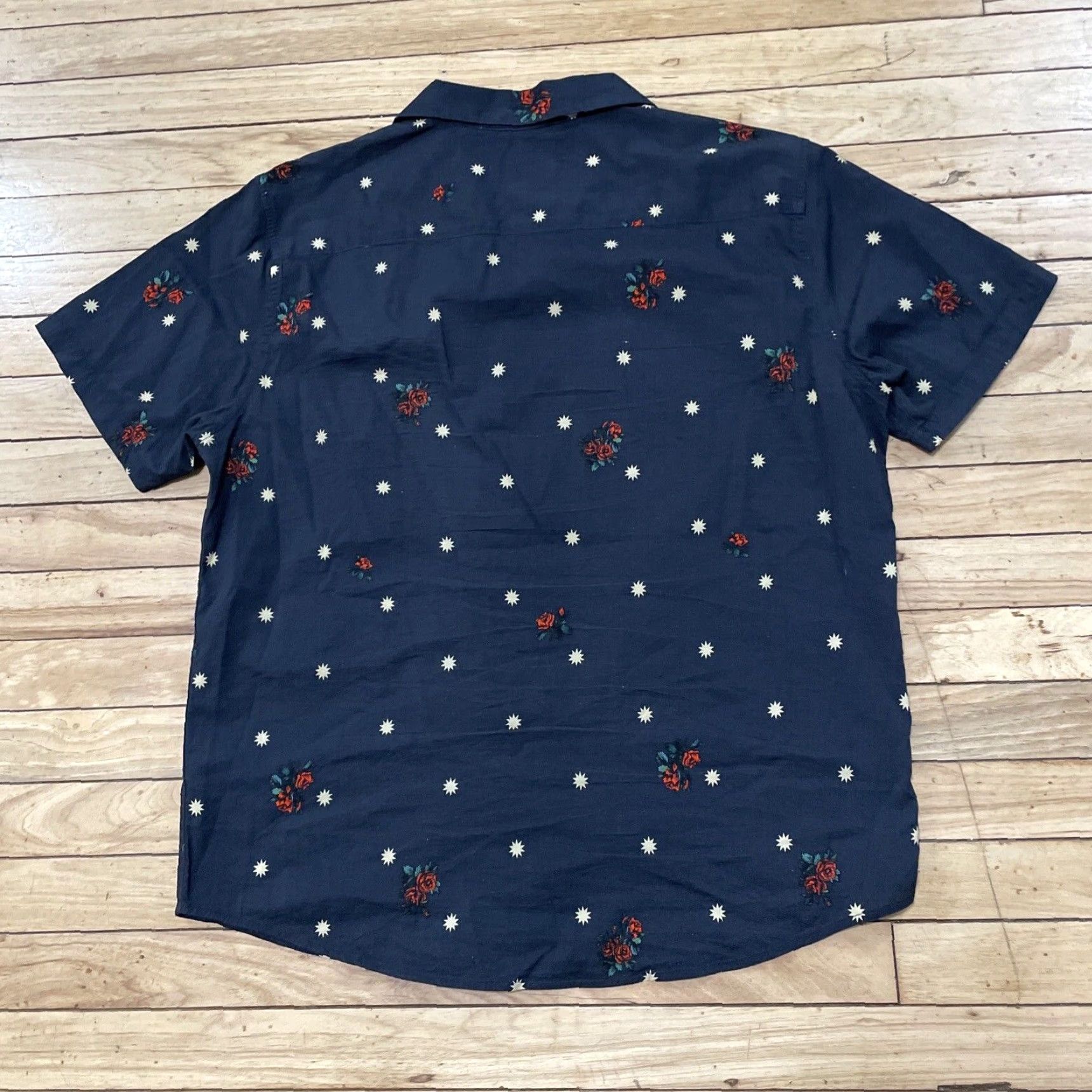 RVCA RVCA Button-Down Shirt Men L Relaxed Black Rose Star Beachy Preppy Punk Y2K Shirt Adults Sons? Size US L / EU 52-54 / 3 - 2 Thumbnail