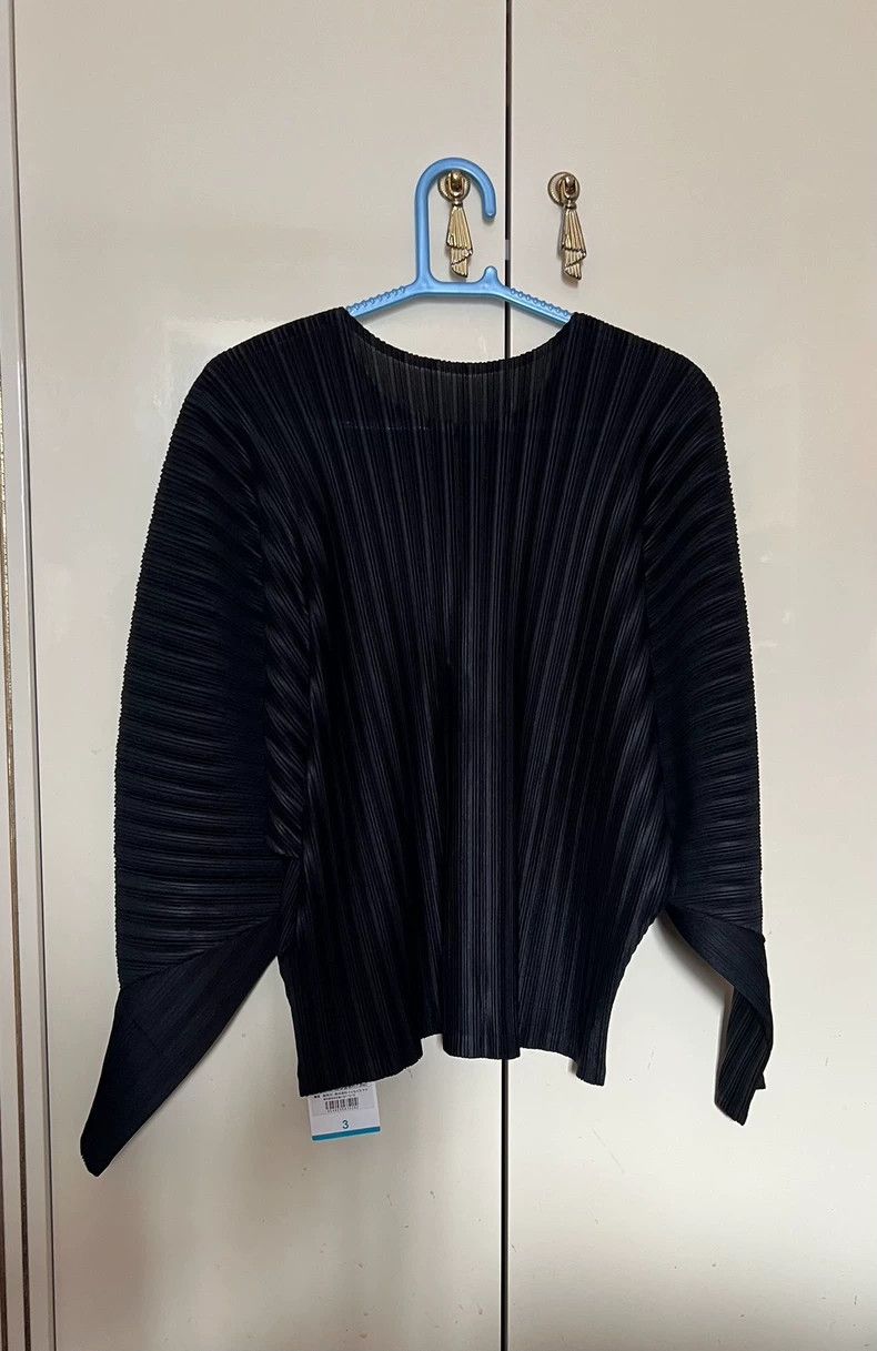 Issey Miyake Issey Miyake size:3 Black pleated rib long-sleeved top Size S / US 4 / IT 40 - 2 Thumbnail