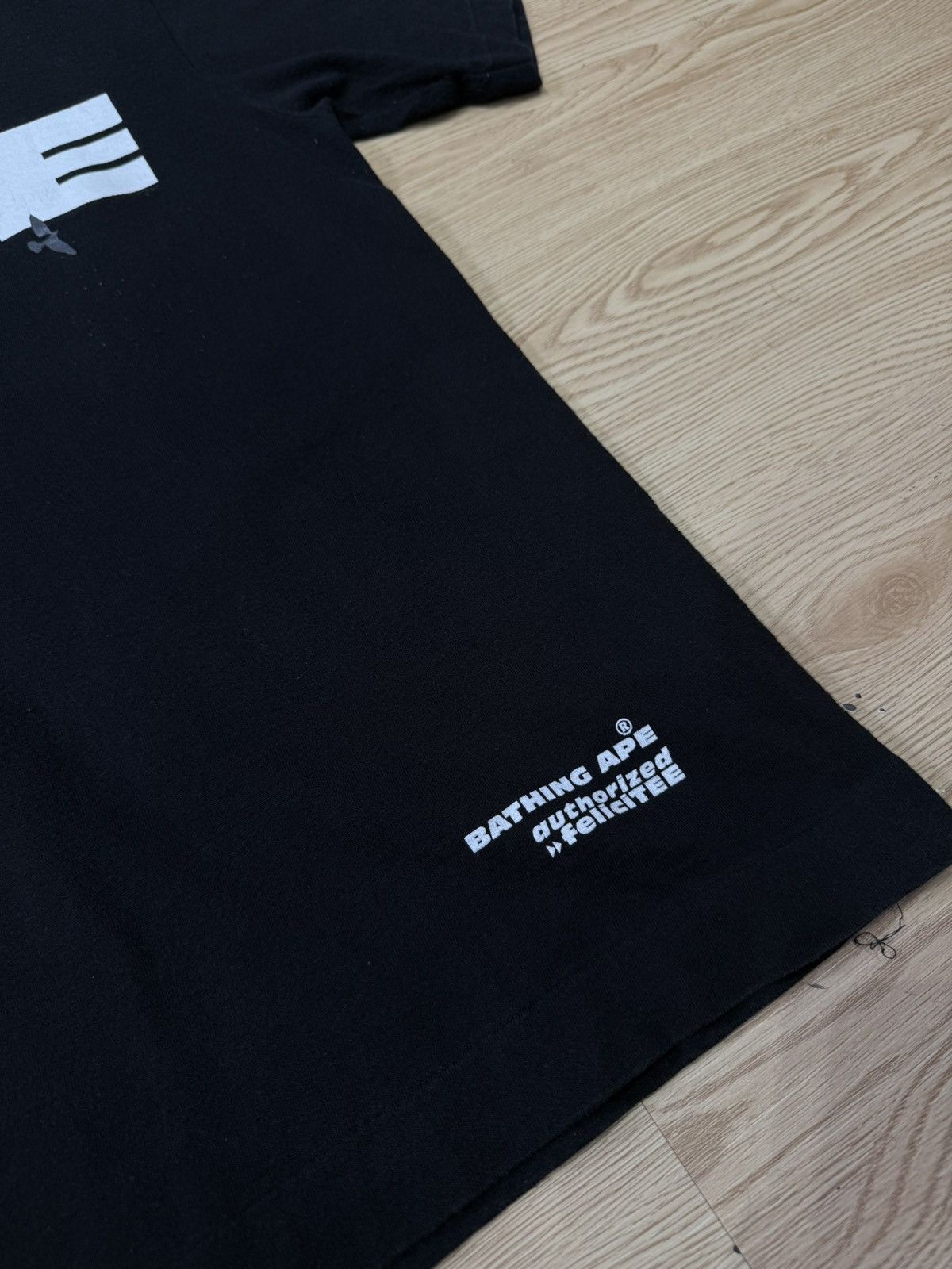 Vintage 90’s BATHING APE BAPE RARE RIDE LOGO RETROVINTAGE TSHIRT TEE Size US S / EU 44-46 / 1 - 3 Thumbnail
