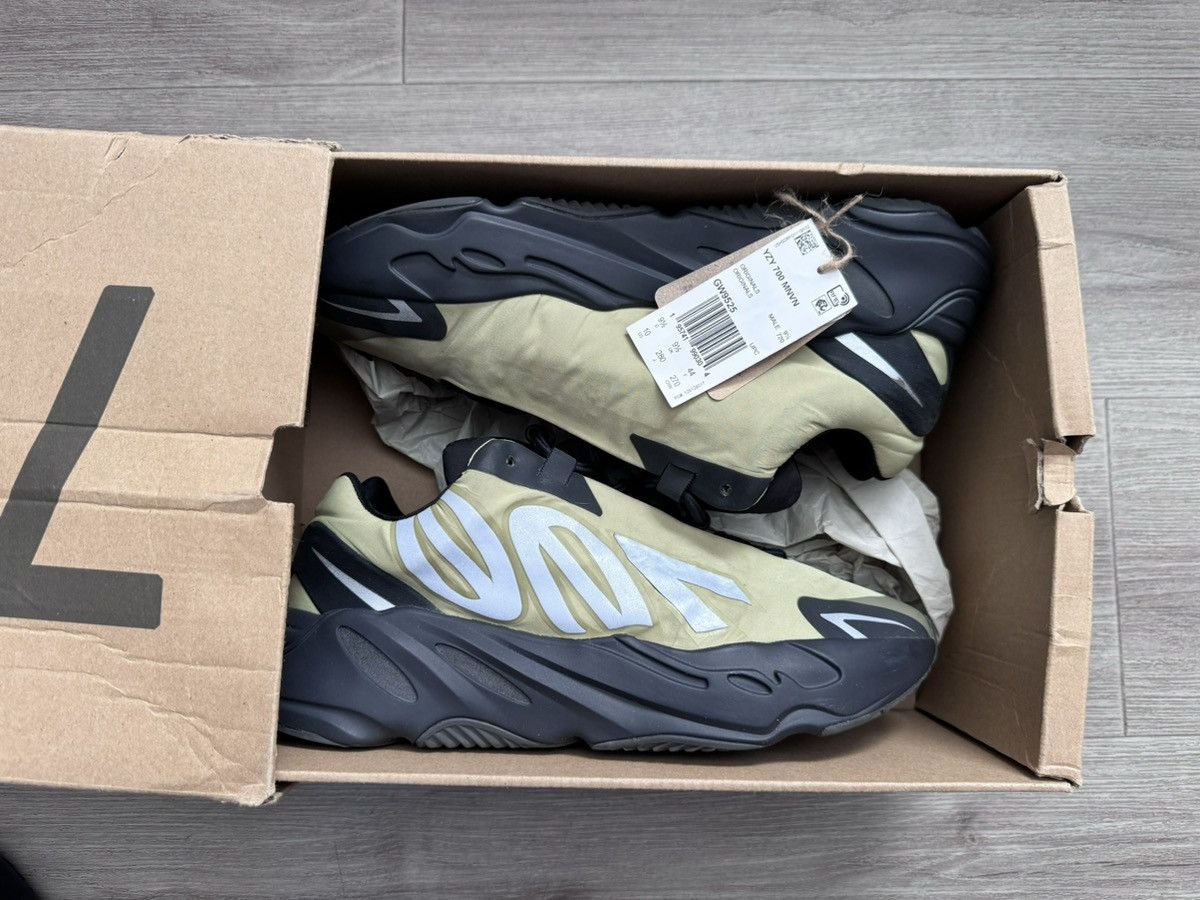 Adidas Yeezy boost 700 mnvn men size 10 Size US 10 / EU 43 - 2 Thumbnail