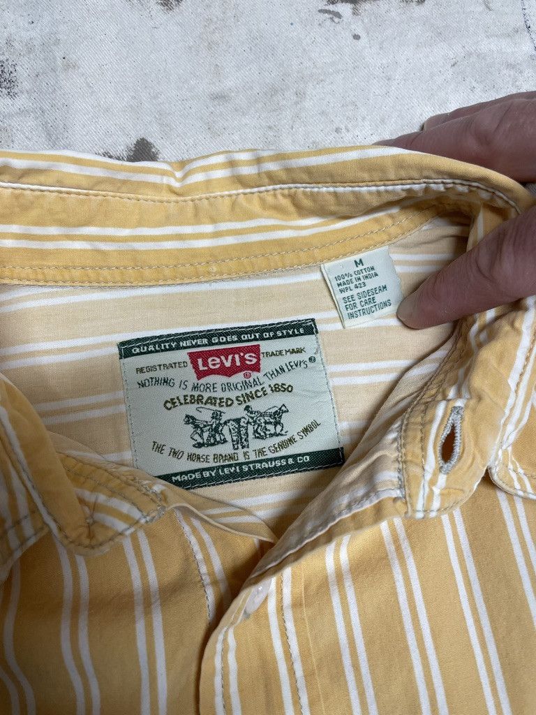 Levi's Vintage Clothing Vintage Levi's Yellow Striped Buttoned Shirt- 1990s Size US M / EU 48-50 / 2 - 4 Thumbnail