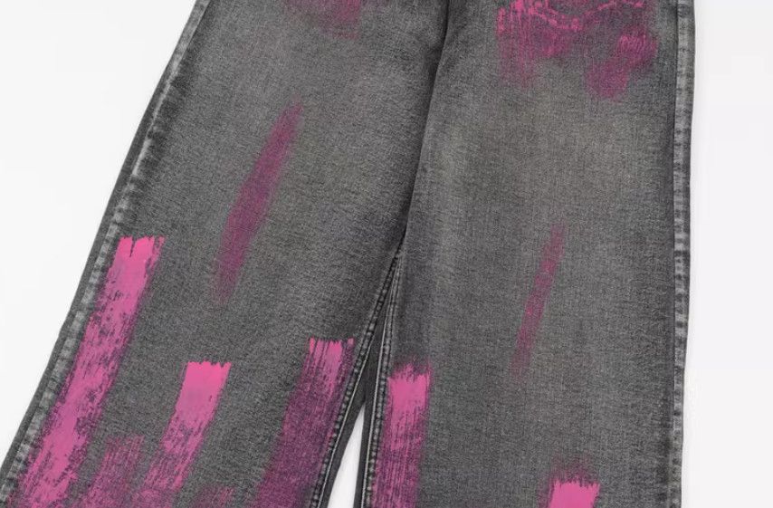 Vintage Men's trendy washed distressed splatter paint wide-leg jeans Size US 32 / EU 48 - 4 Thumbnail