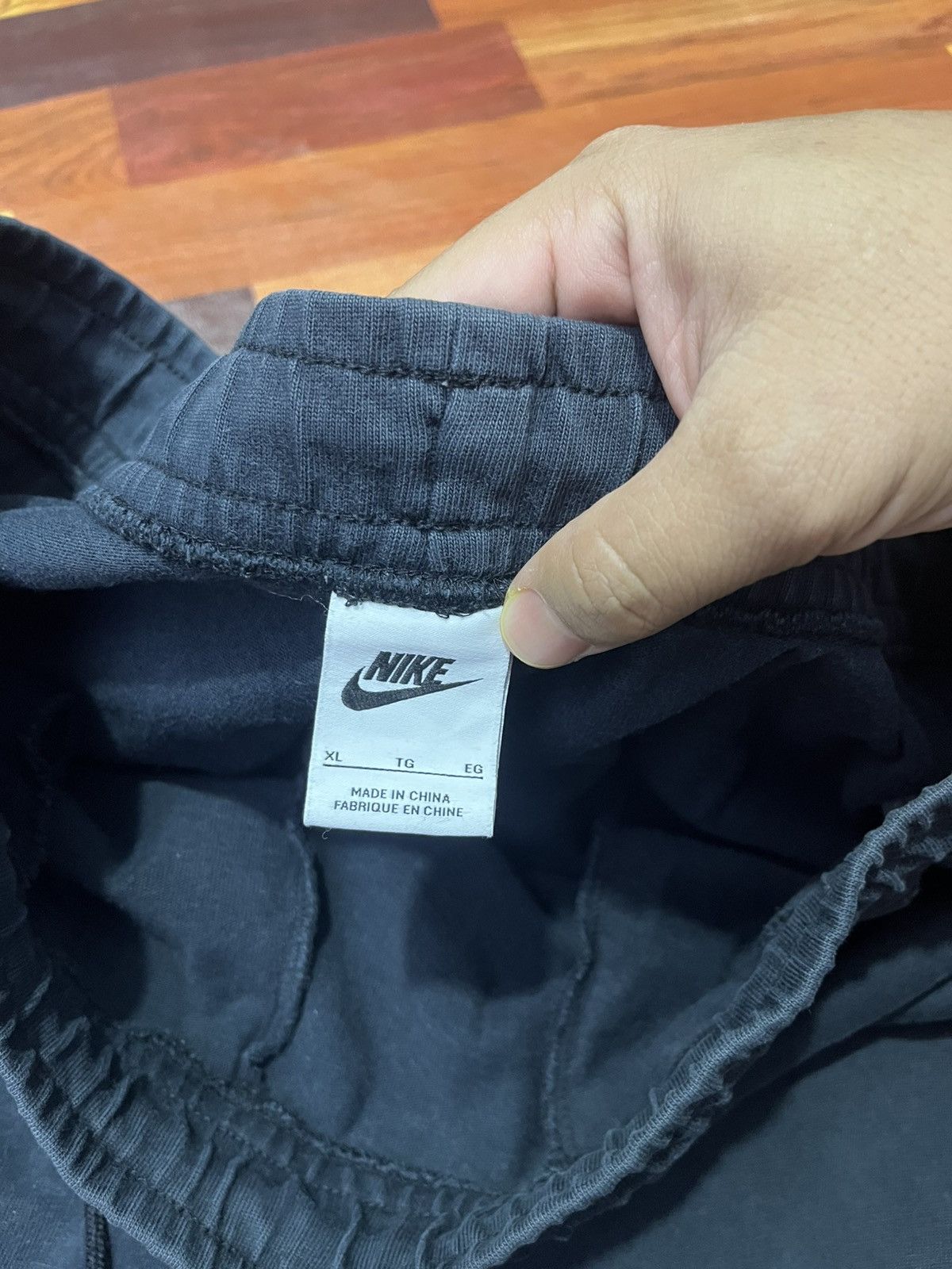 Nike Nike Mini Swoosh Black Sweatpants Joggers Size US 32 / EU 48 - 3 Thumbnail