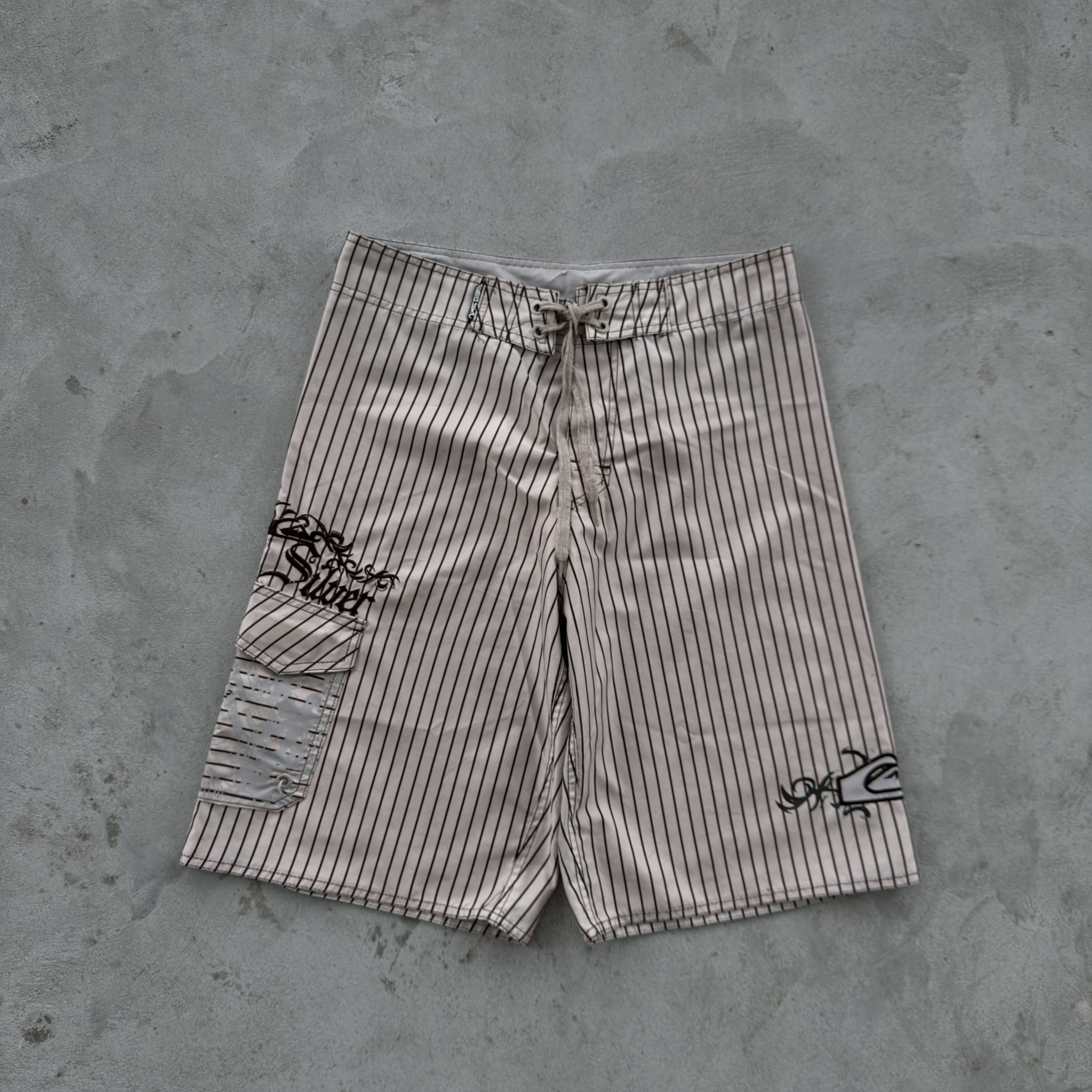 Quiksilver Vintage Quiksilver Nylon Cargo Striped Shorts Size US 30 / EU 46 - 1 Thumbnail